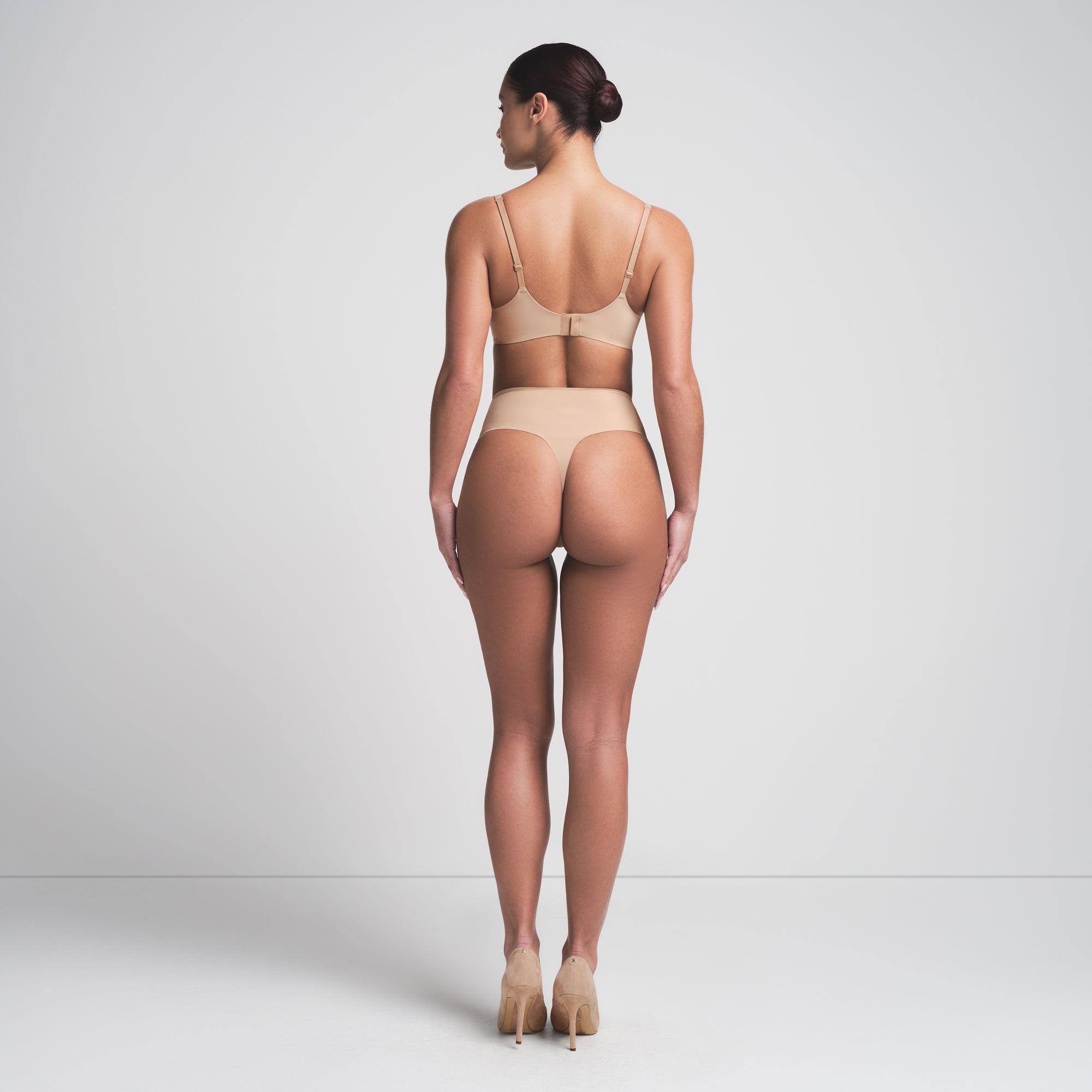 SKIMS SMOOTHING INTIMATES UNLINED MINIMIZER BRA | CLAY - Sneaker Türkiye