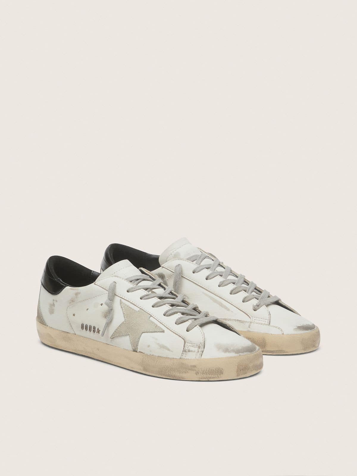 Golden Goose Men’s Super-Star With Black Heel Tab And Metal Stud Lettering - Sneaker Türkiye