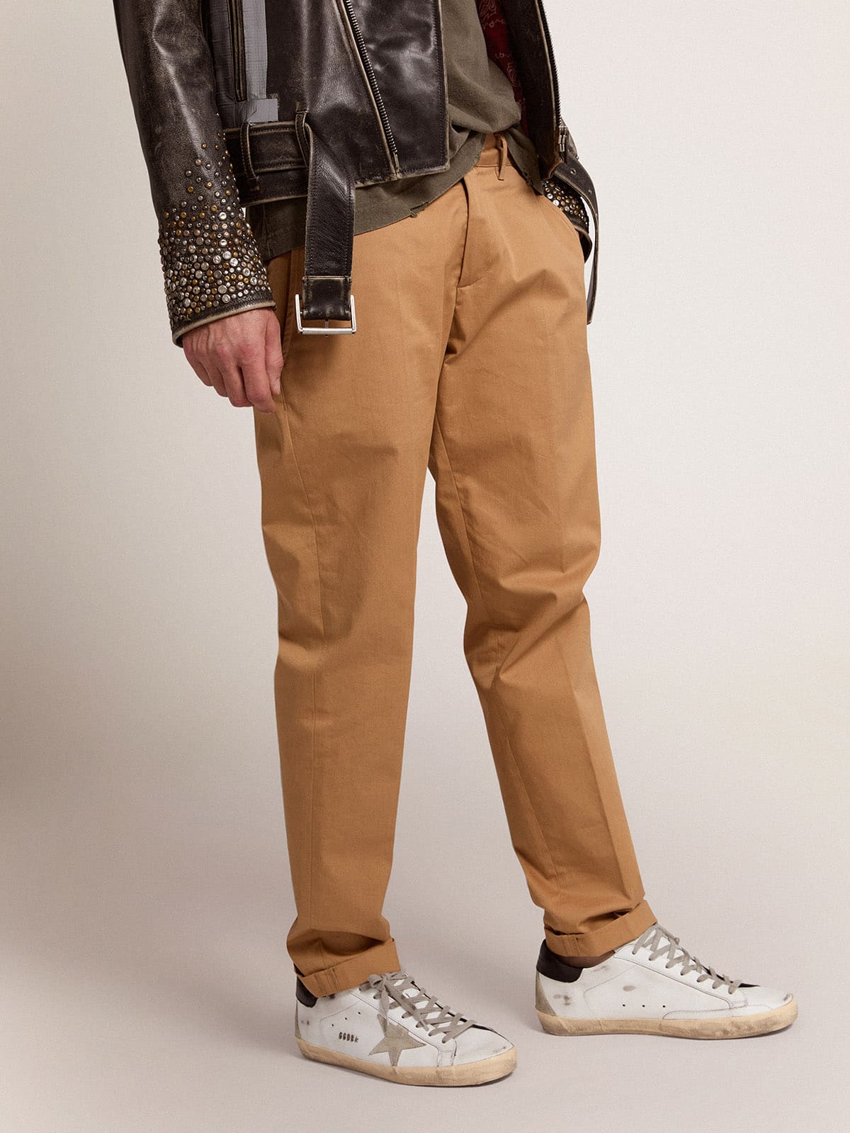 Golden Goose Men’s Super-Star With Black Heel Tab And Metal Stud Lettering - Sneaker Türkiye