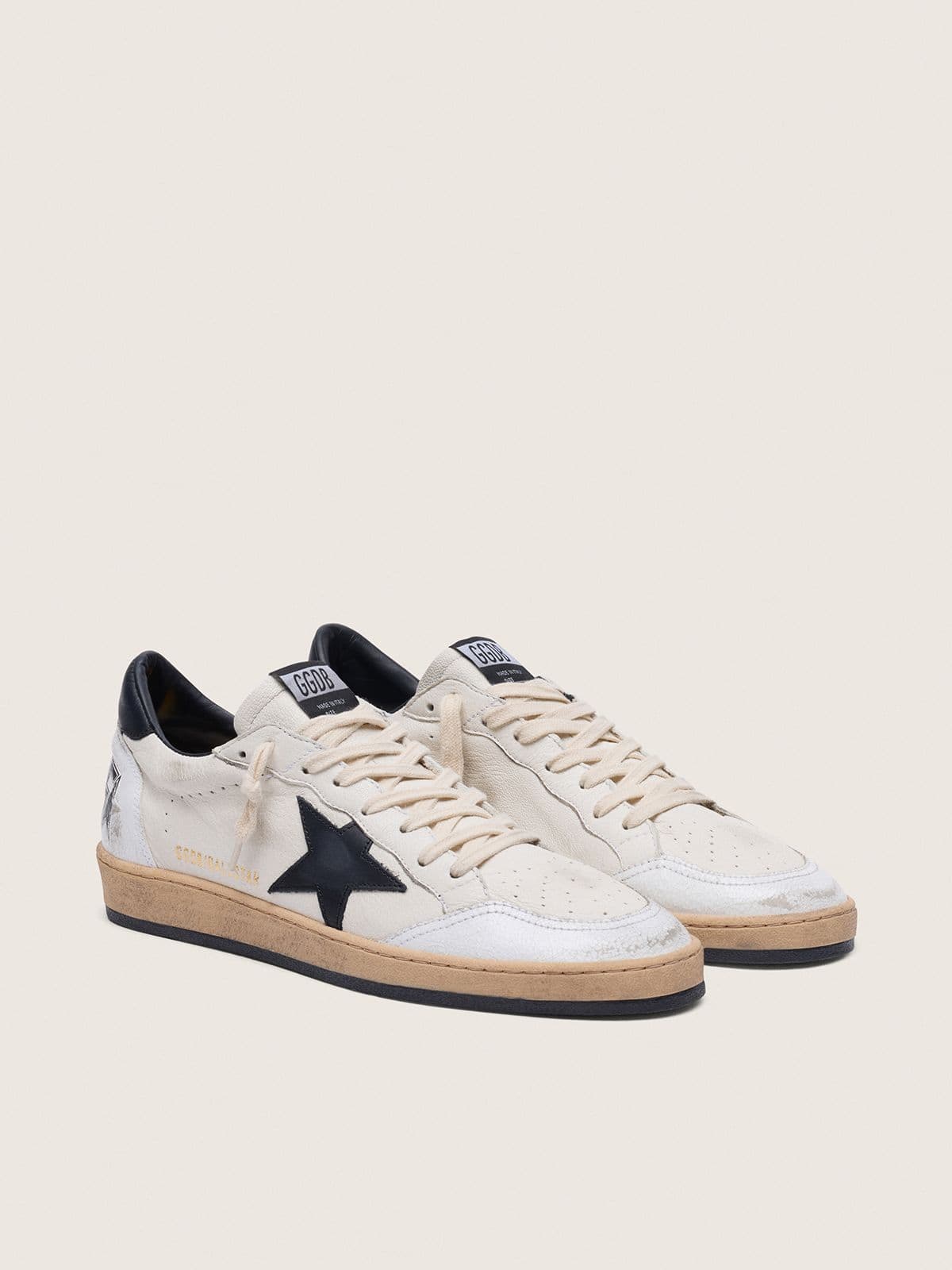 Golden Goose Men’s Ball Star In White Nappa With Black Star - Sneaker Türkiye