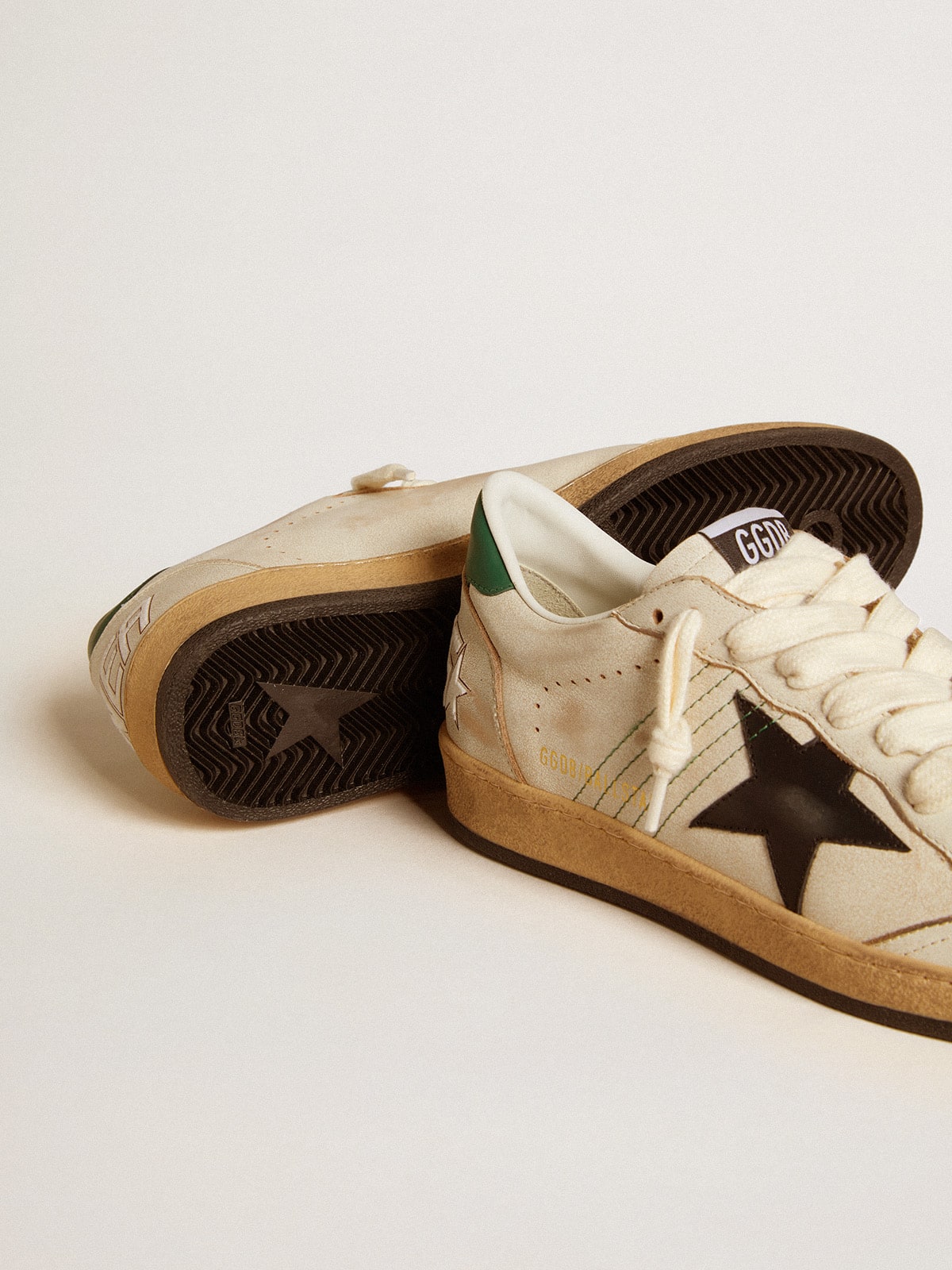 Golden Goose Men’s Ball Star With Black Leather Star And Green Leather Heel Tab - Sneaker Türkiye
