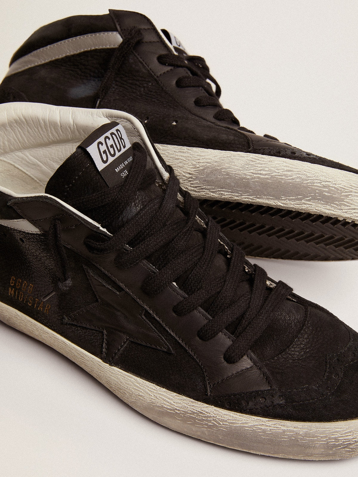 Golden Goose Men’s Mid Star In Nubuck With Black Leather Star And Silver Flash - Sneaker Türkiye