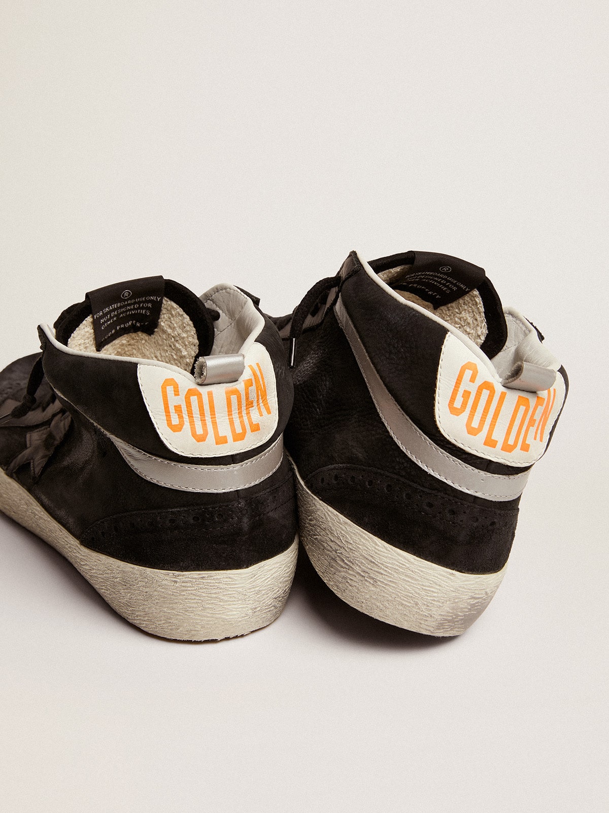 Golden Goose Men’s Mid Star In Nubuck With Black Leather Star And Silver Flash - Sneaker Türkiye