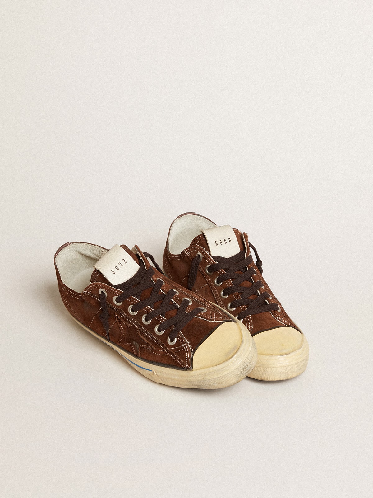 Golden Goose Men’s V-Star LTD Sneakers In Dark Brown Suede With Tone-On-Tone Star - Sneaker Türkiye