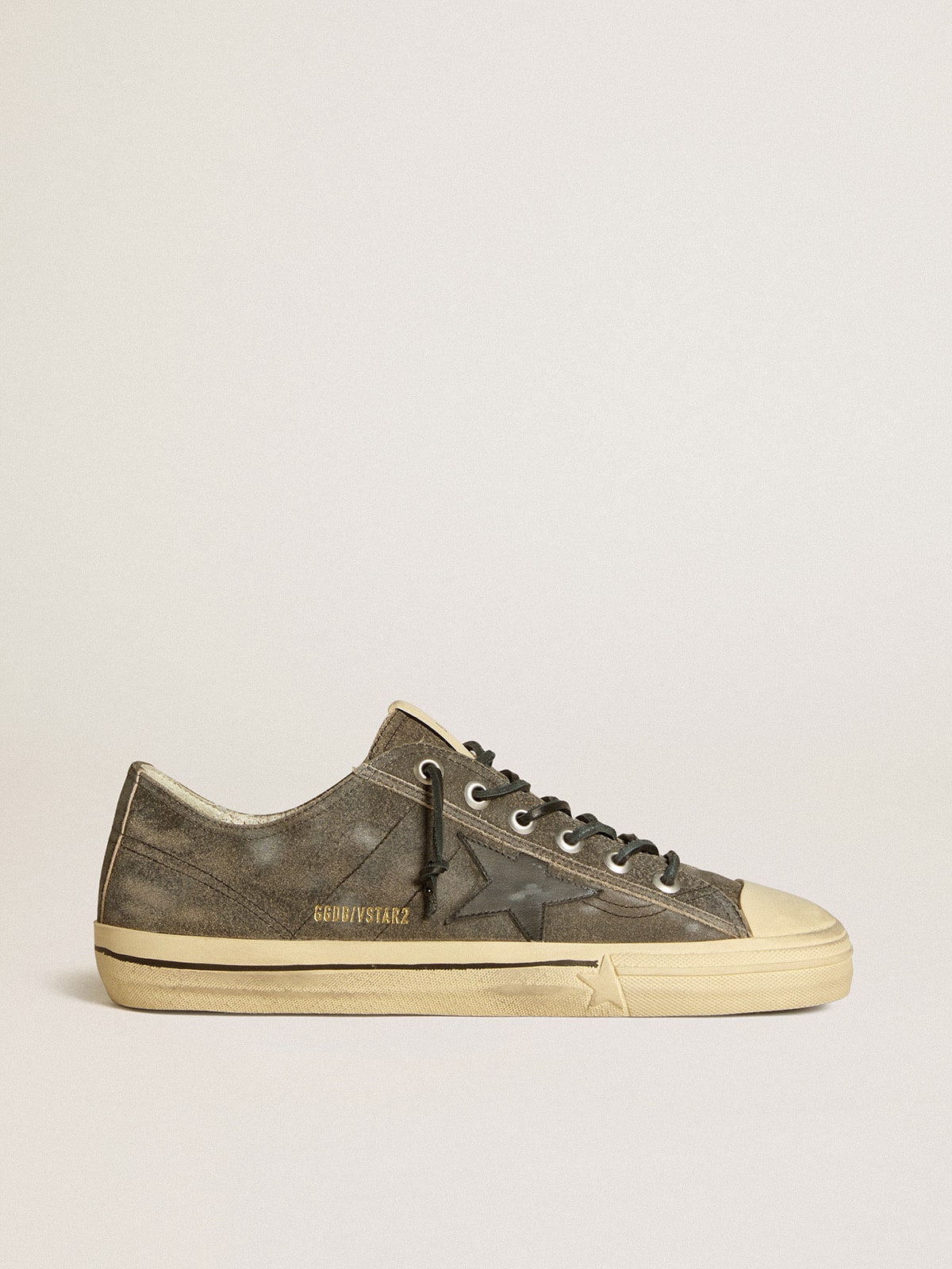 Golden Goose Men’s V-Star In Black Suede With Black Leather Star - Sneaker Türkiye