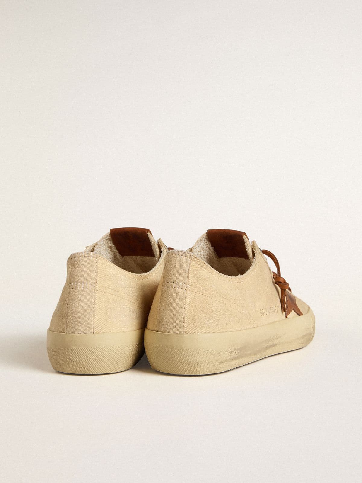 Golden Goose Men’s V-Star In Cream Canvas With Tobacco Leather Star - Sneaker Türkiye