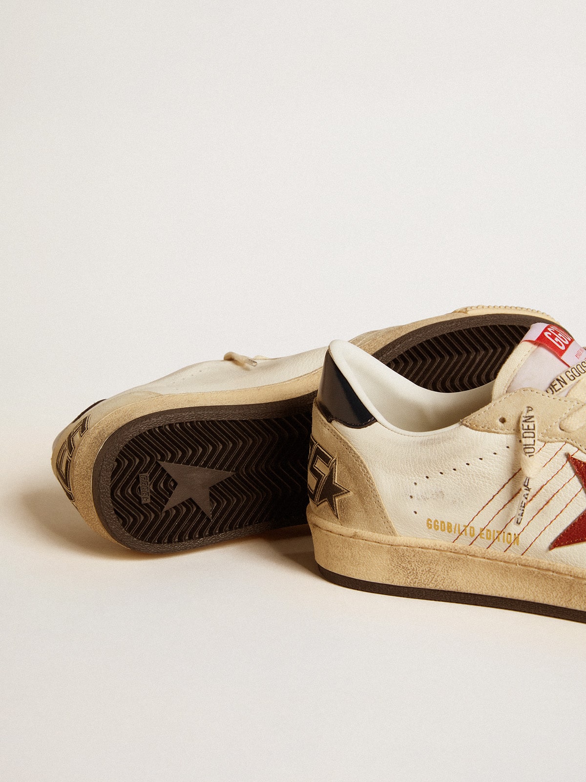 Golden Goose Men’s Ball Star LTD In Nappa Leather With Red Leather Star And Leather Heel Tab - Sneaker Türkiye