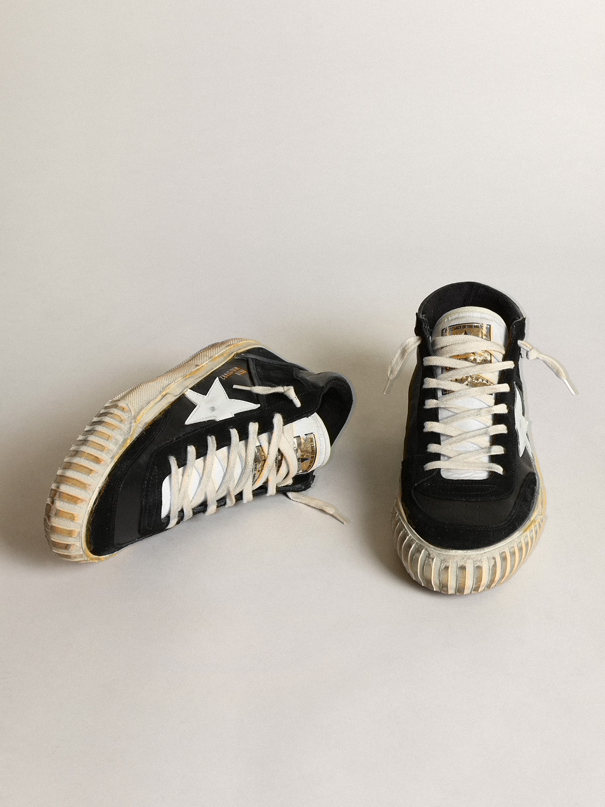 Golden Goose Men’s Mid Star In Black Nappa And Suede With White Leather Star - Sneaker Türkiye
