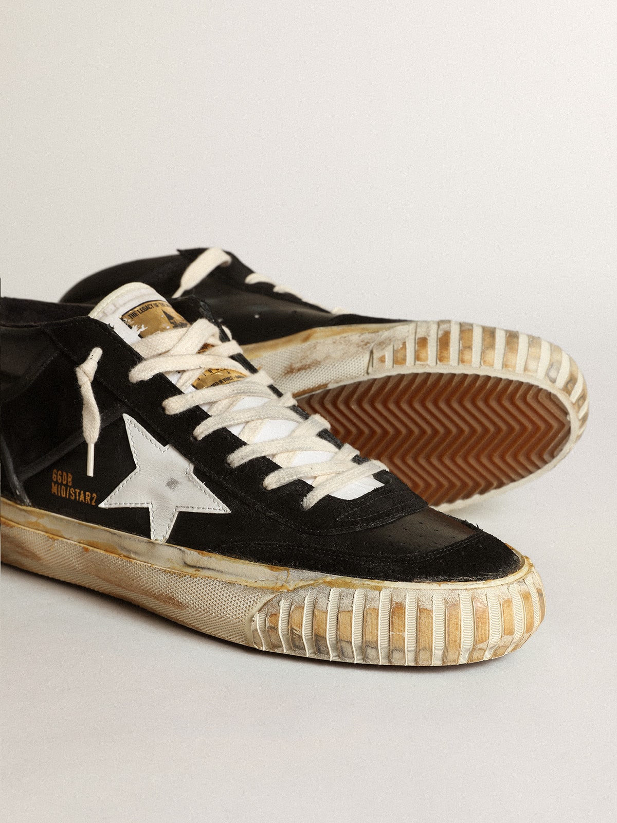 Golden Goose Men’s Mid Star In Black Nappa And Suede With White Leather Star - Sneaker Türkiye