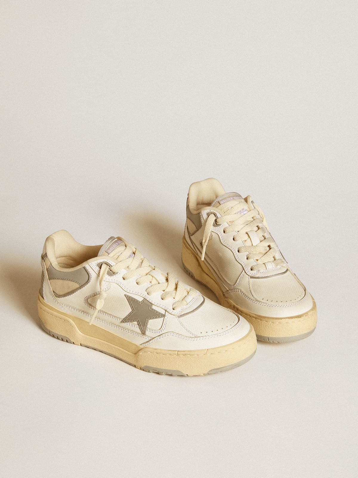 Golden Goose Men’s Forty2 With Grey Star And White Leather Heel Tab - Sneaker Türkiye
