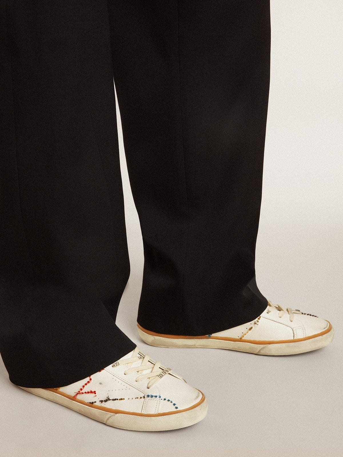 Golden Goose Men’s Super-Star LTD With Perforated Star And Metallic Leather Heel Tab - Sneaker Türkiye