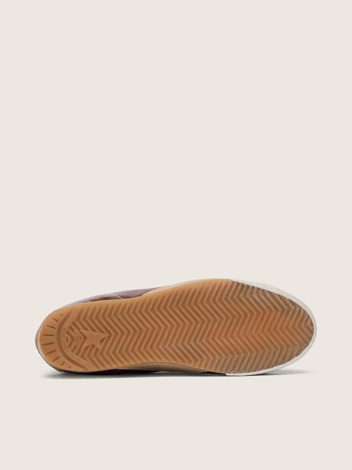 Golden Goose Men’s True-Star In Burgundy Naplak With Suede Star And Silver Nappa Heel Tab - Sneaker Türkiye