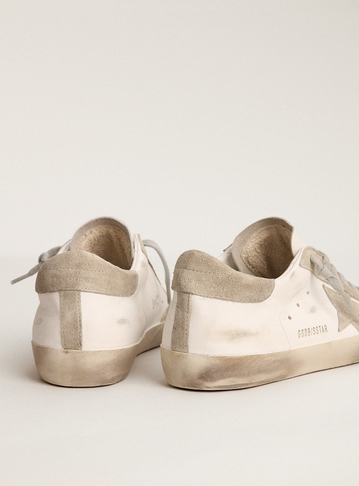 Golden Goose Women’s Super-Star With Gray Suede Star And Heel Tab - Sneaker Türkiye