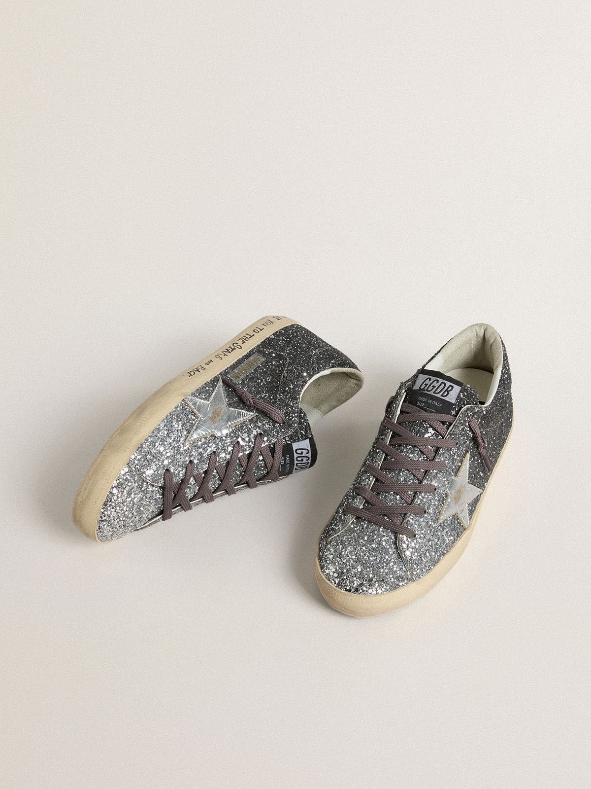 Golden Goose Women’s Super Star With Glitter Upper And Silver Metallic Leather Star - Sneaker Türkiye