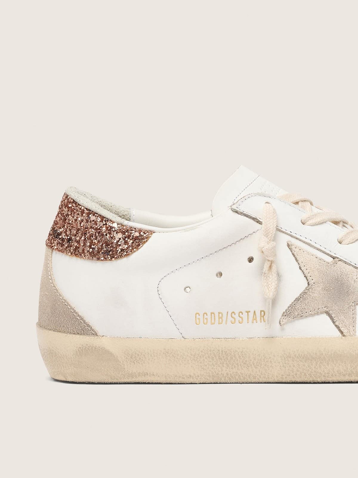 Golden Goose Women’s Super-Star With A Suede Star And Peach-Pink Glitter Heel Tab - Sneaker Türkiye