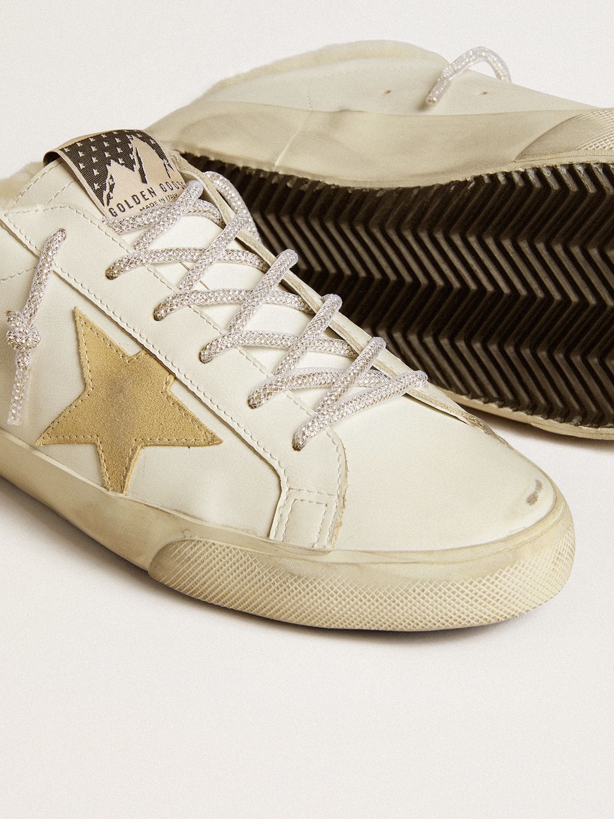 Golden Goose Women’s Super-Star Sabots With Gold Suede Star And Shearling Lining - Sneaker Türkiye