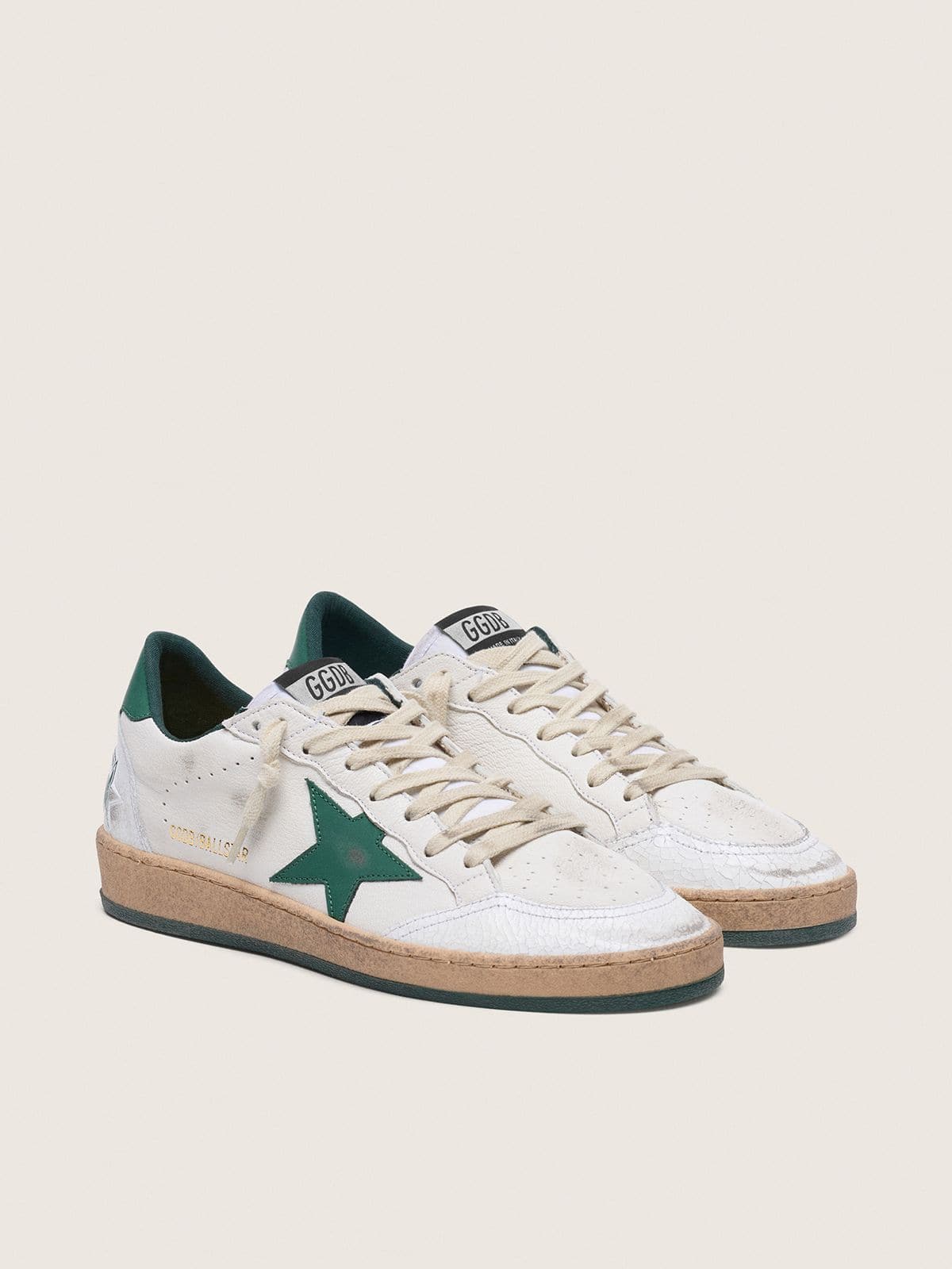 Golden Goose Women’s Ball Star In White Nappa Leather With Green Leather Star And Heel Tab - Sneaker Türkiye