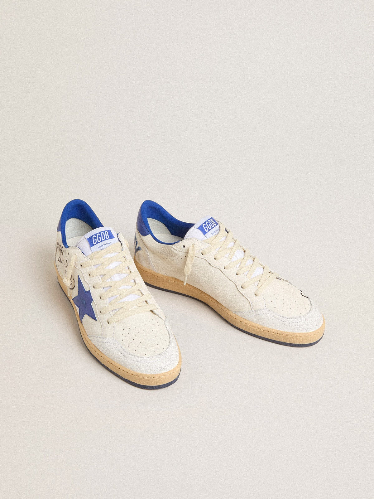 Golden Goose Women’s Ball Star Wishes In White Nappa Leather With Bright Blue Star And Heel Tab - Sneaker Türkiye