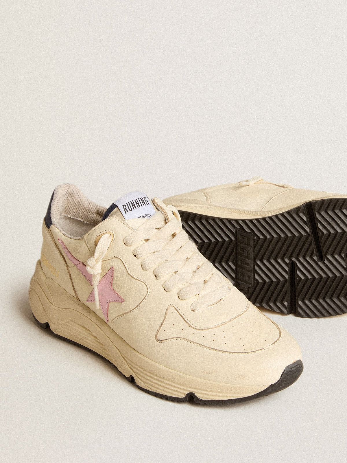 Golden Goose Women’s Running Sole In Nappa Leather With Pink Leather Star And Blue Leather Heel Tab - Sneaker Türkiye