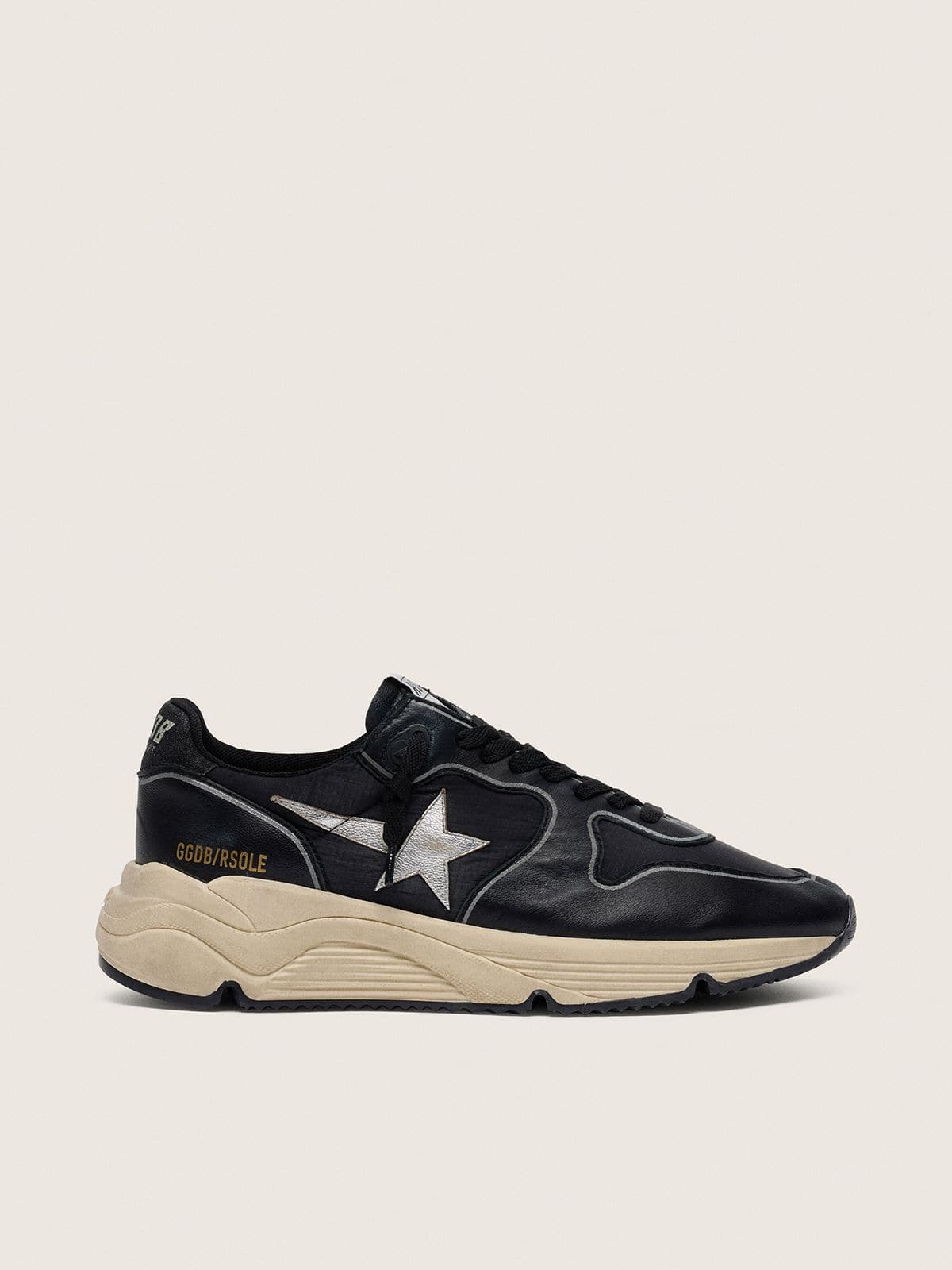 Golden Goose Women’s Running Sole In Black Nappa Leather And Nylon With A Silver Leather Star - Sneaker Türkiye
