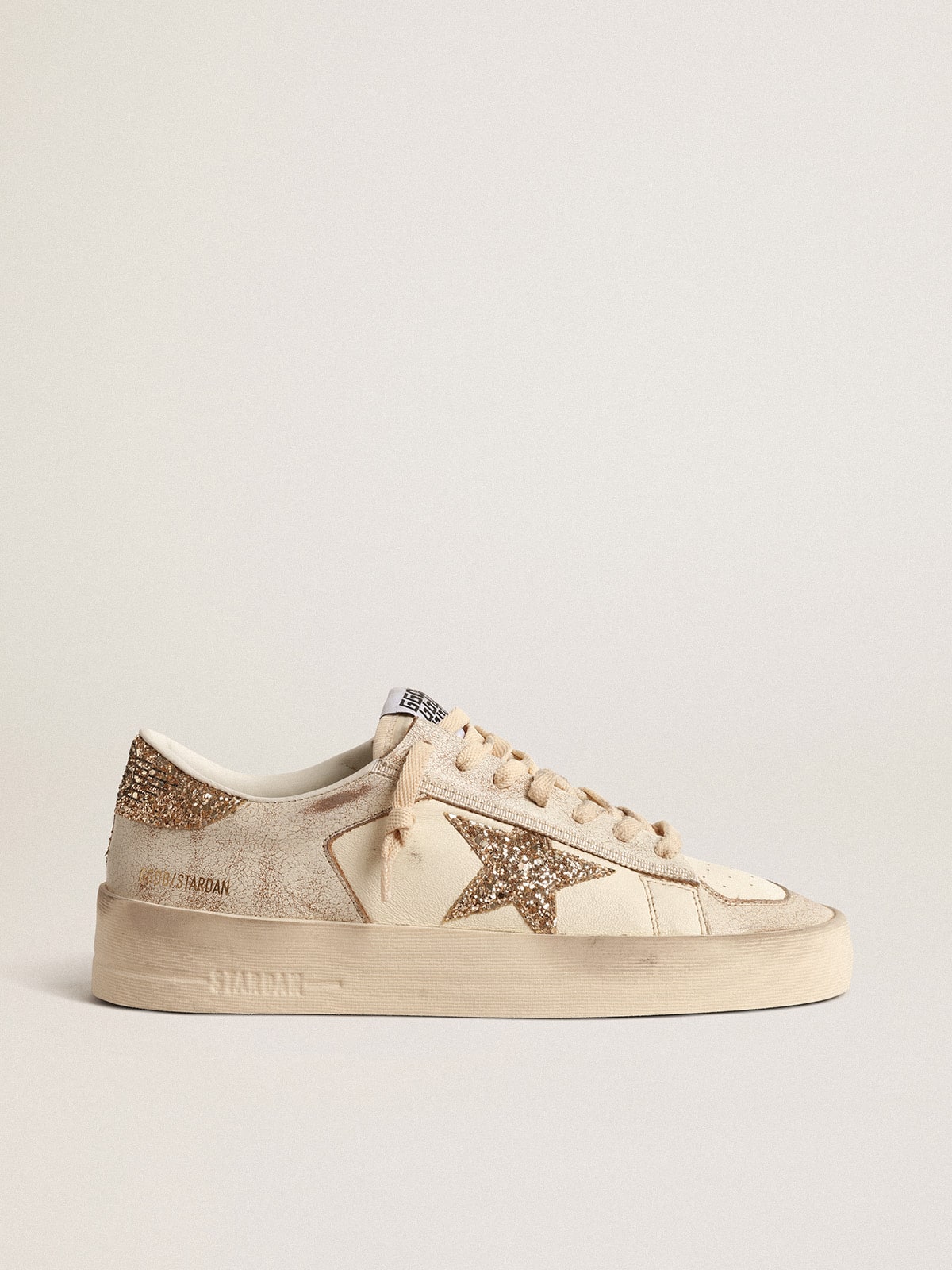 Golden Goose Women’s Stardan In Ecru Nappa Leather With Gold Glitter Star And Heel Tab - Sneaker Türkiye