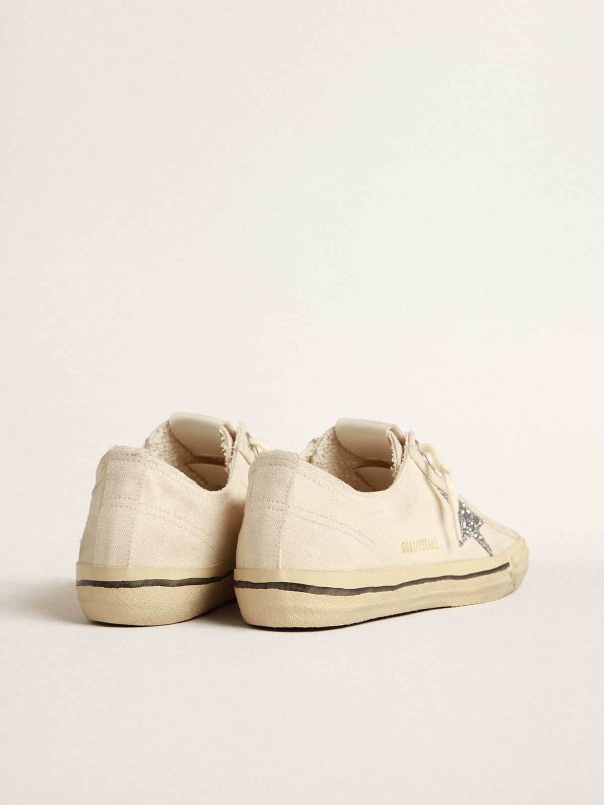 Golden Goose V-Star In Beige Canvas With A Silver Glitter Star - Sneaker Türkiye