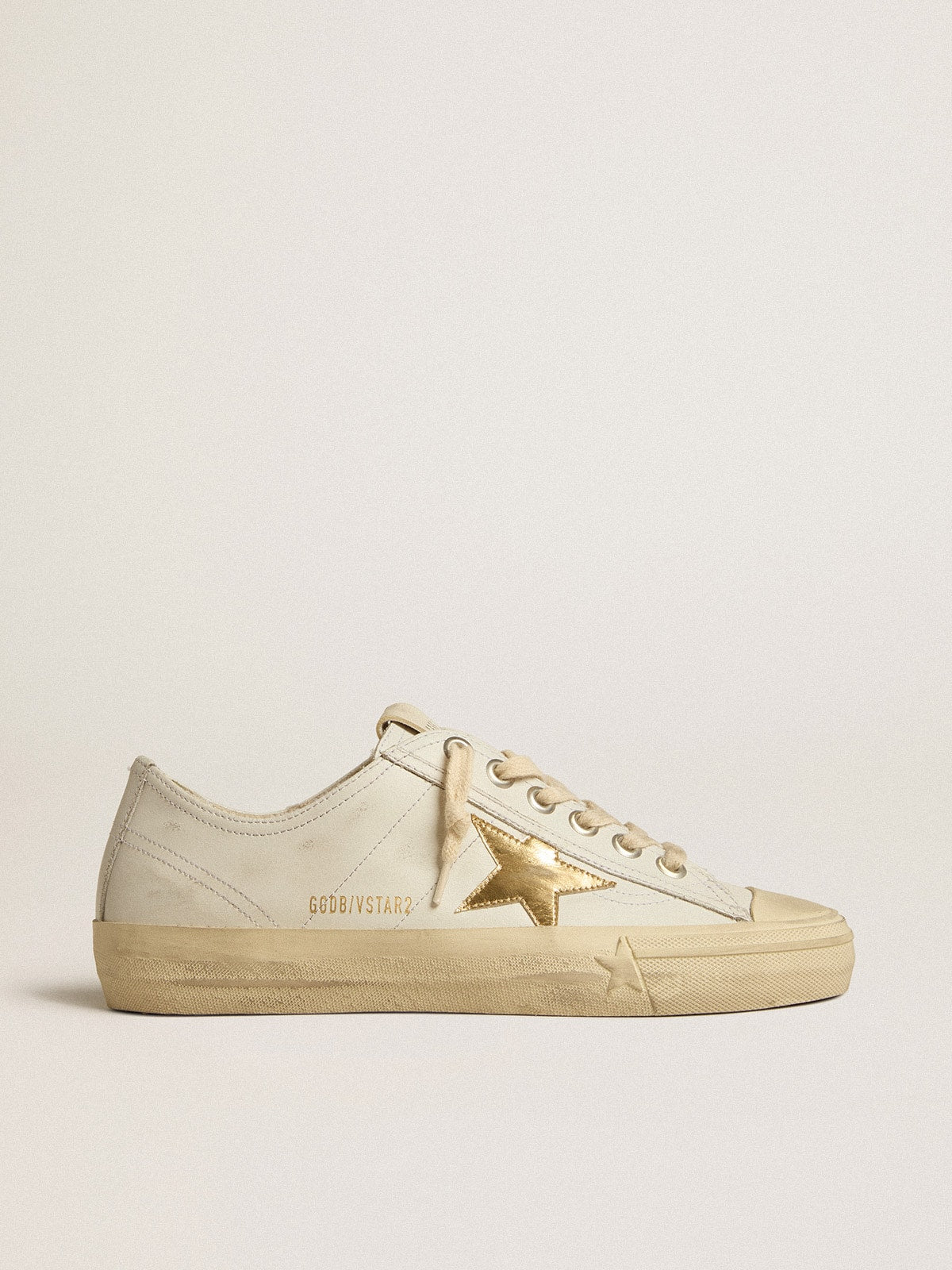 Golden Goose V-Star In White Leather With Gold Metallic Leather Star - Sneaker Türkiye