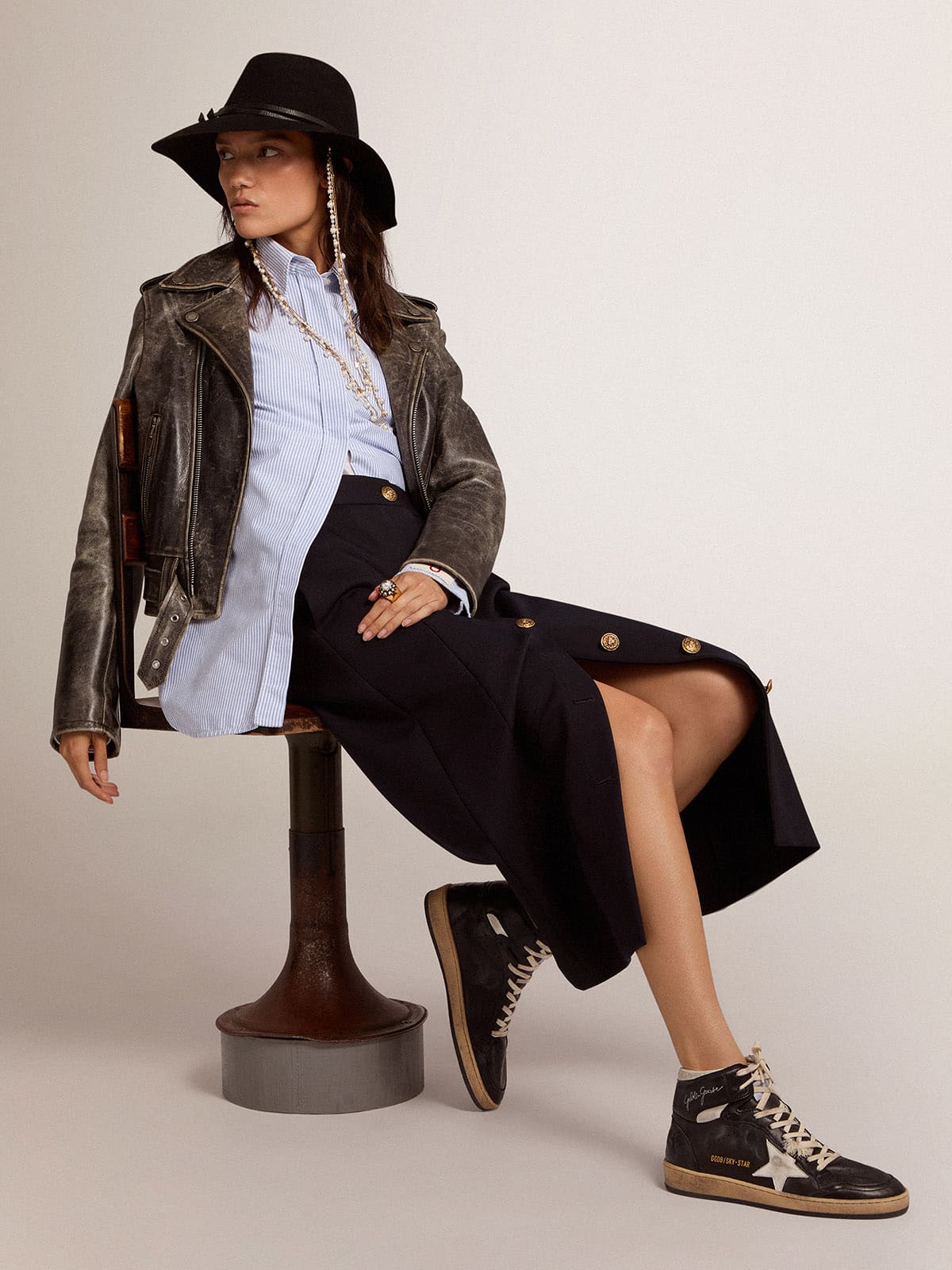 Golden Goose Women’s Sky-Star In Black Nappa With White Star - Sneaker Türkiye