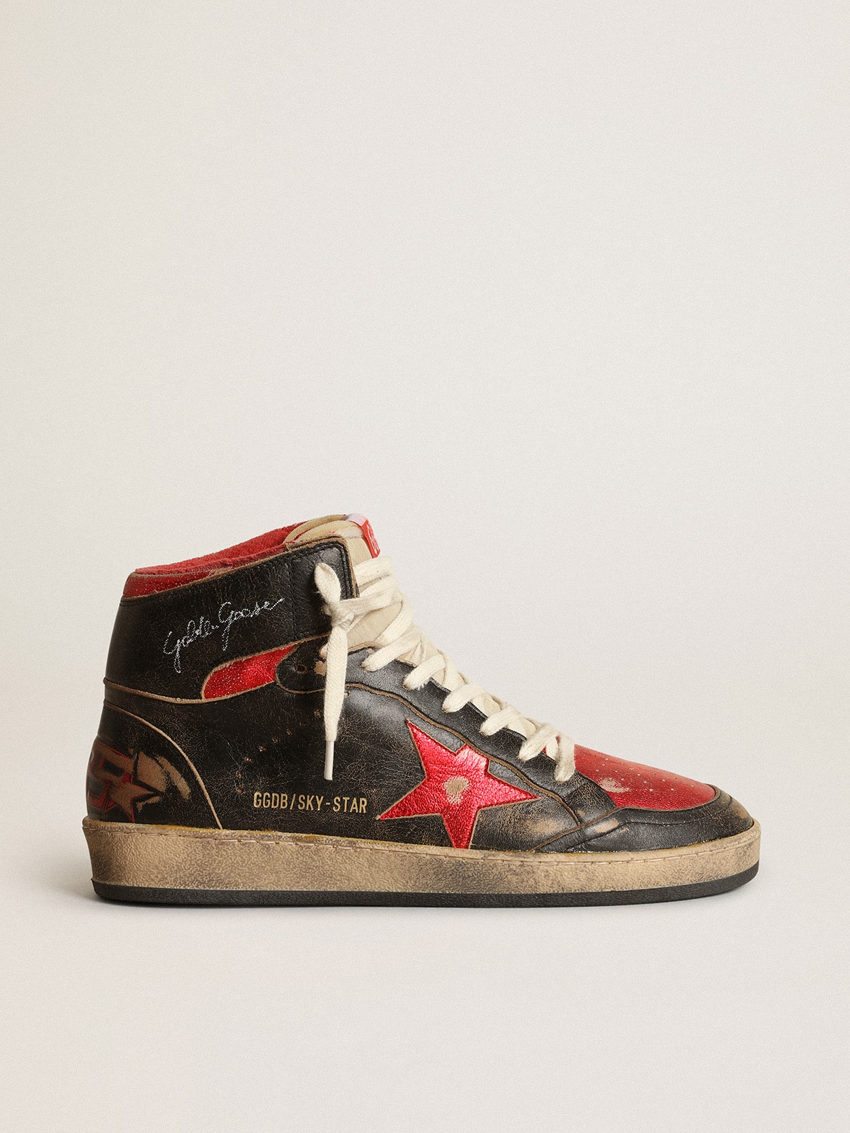 Golden Goose Women’s Sky-Star In Black Glossy Leather With Red Star - Sneaker Türkiye