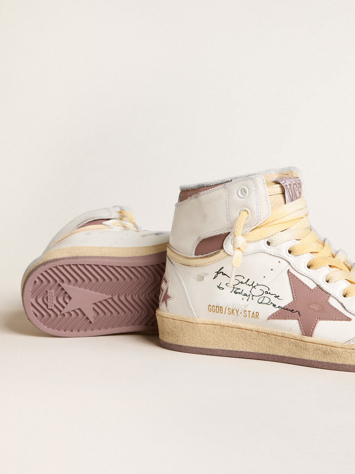 Golden Goose Sky-Star In White Leather With Pink Leather Star - Sneaker Türkiye