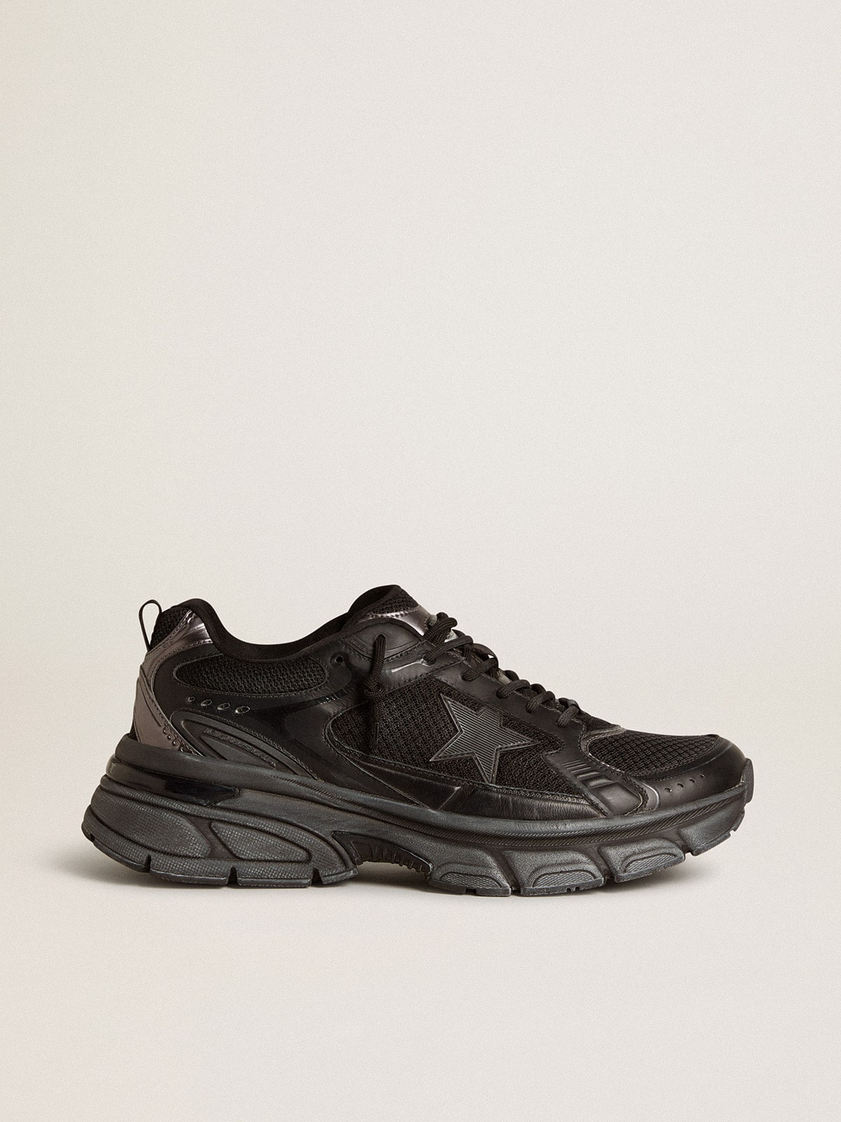 Golden Goose Women’s Lightstar With Black Leather And Mesh Upper And Black Star - Sneaker Türkiye