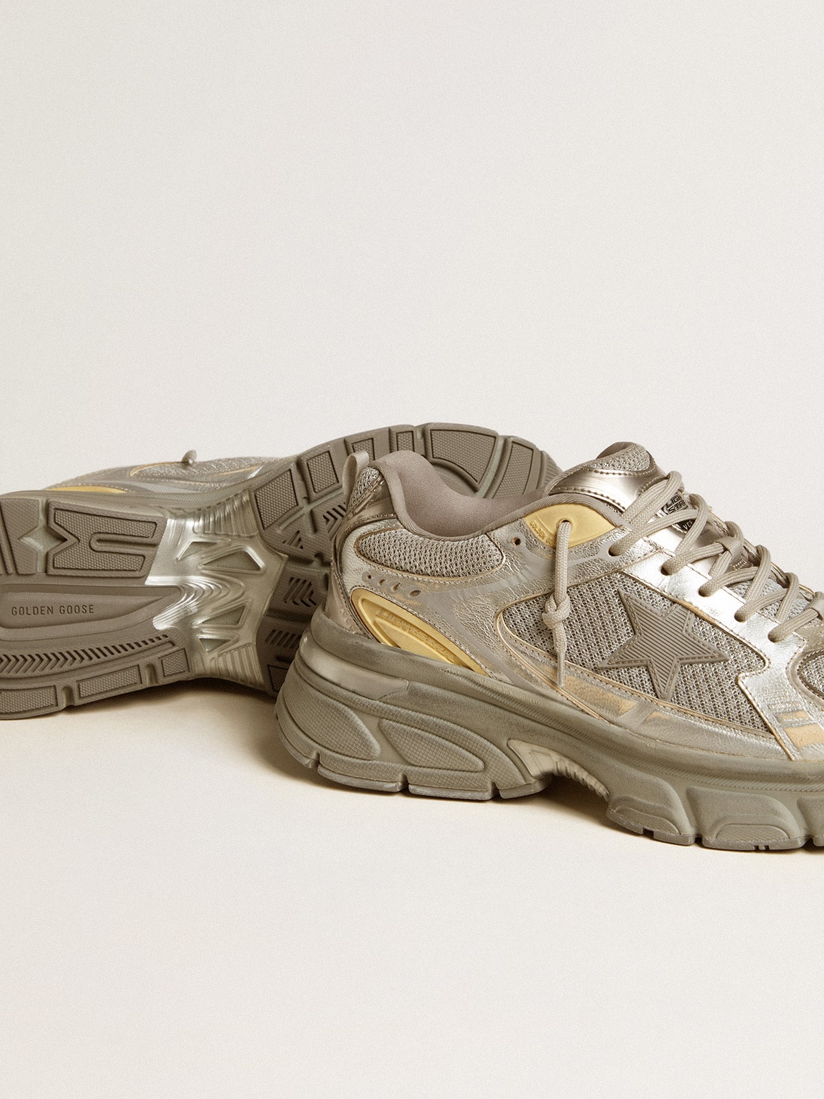 Golden Goose Women’s Lightstar In Metallic Leather And Silver Mesh With Gray Star - Sneaker Türkiye