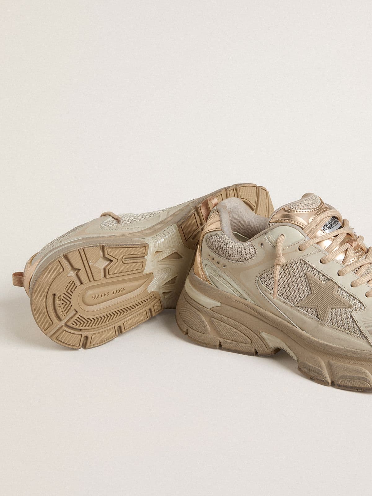 Golden Goose Women’s Lightstar In Dove-Gray Leather And Mesh With Beige TPU Star - Sneaker Türkiye