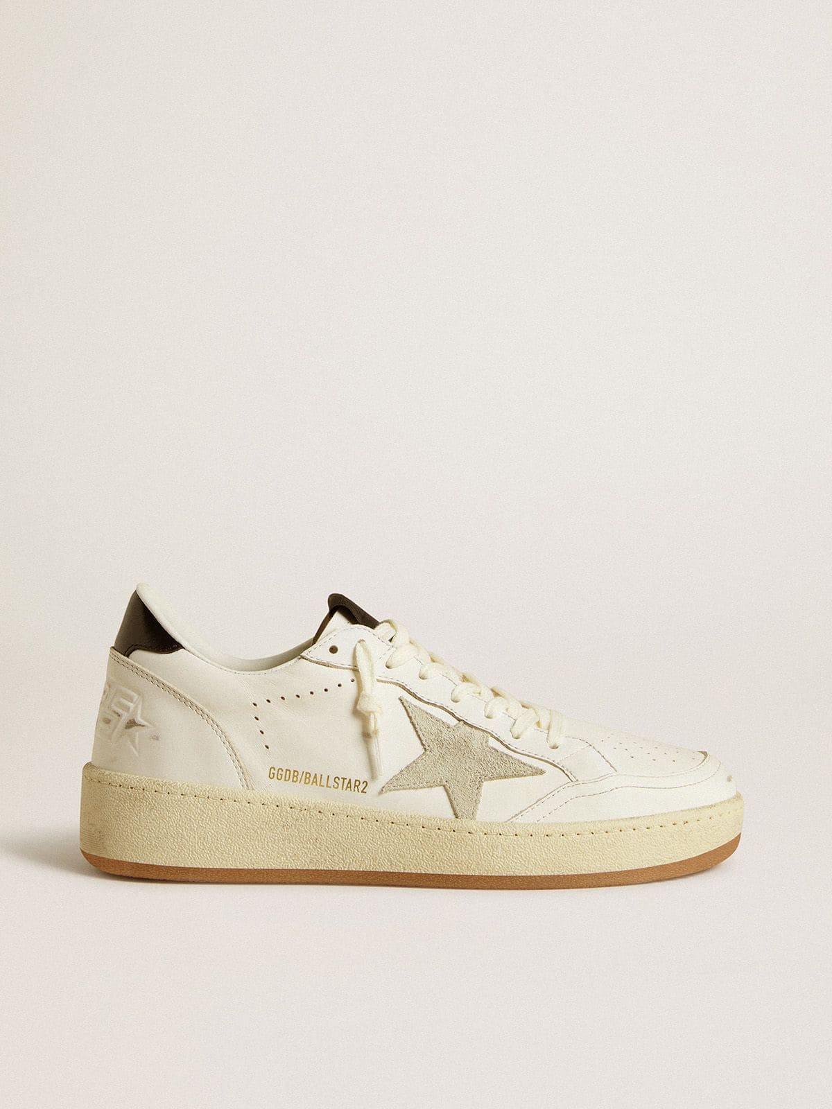 Golden Goose Women’s Ball Star With Ice-Gray Suede Star And Glossy Black Leather Heel Tab - Sneaker Türkiye