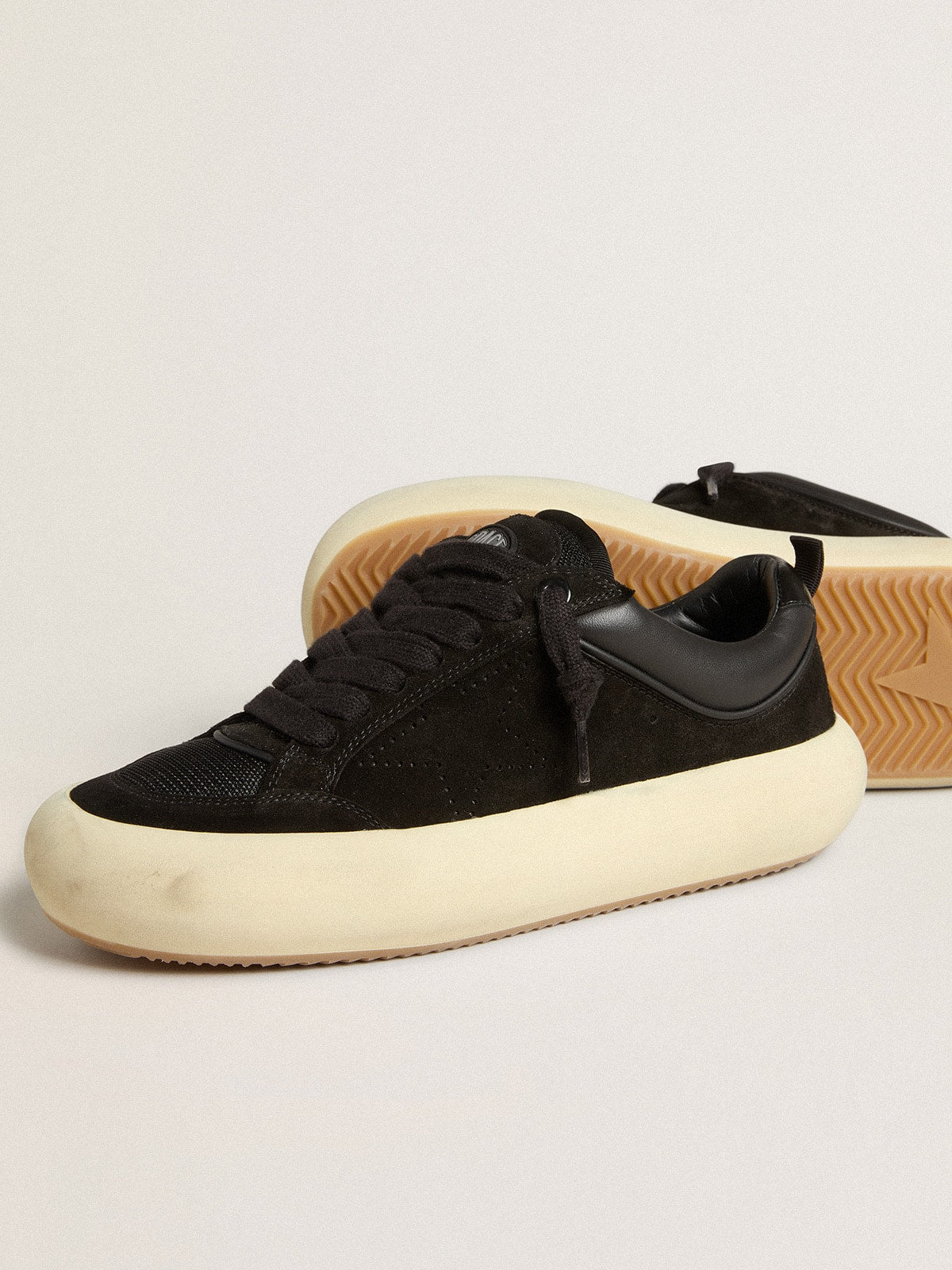 Golden Goose Women’s Space-Star Cube In Black Suede With Perforated Star - Sneaker Türkiye