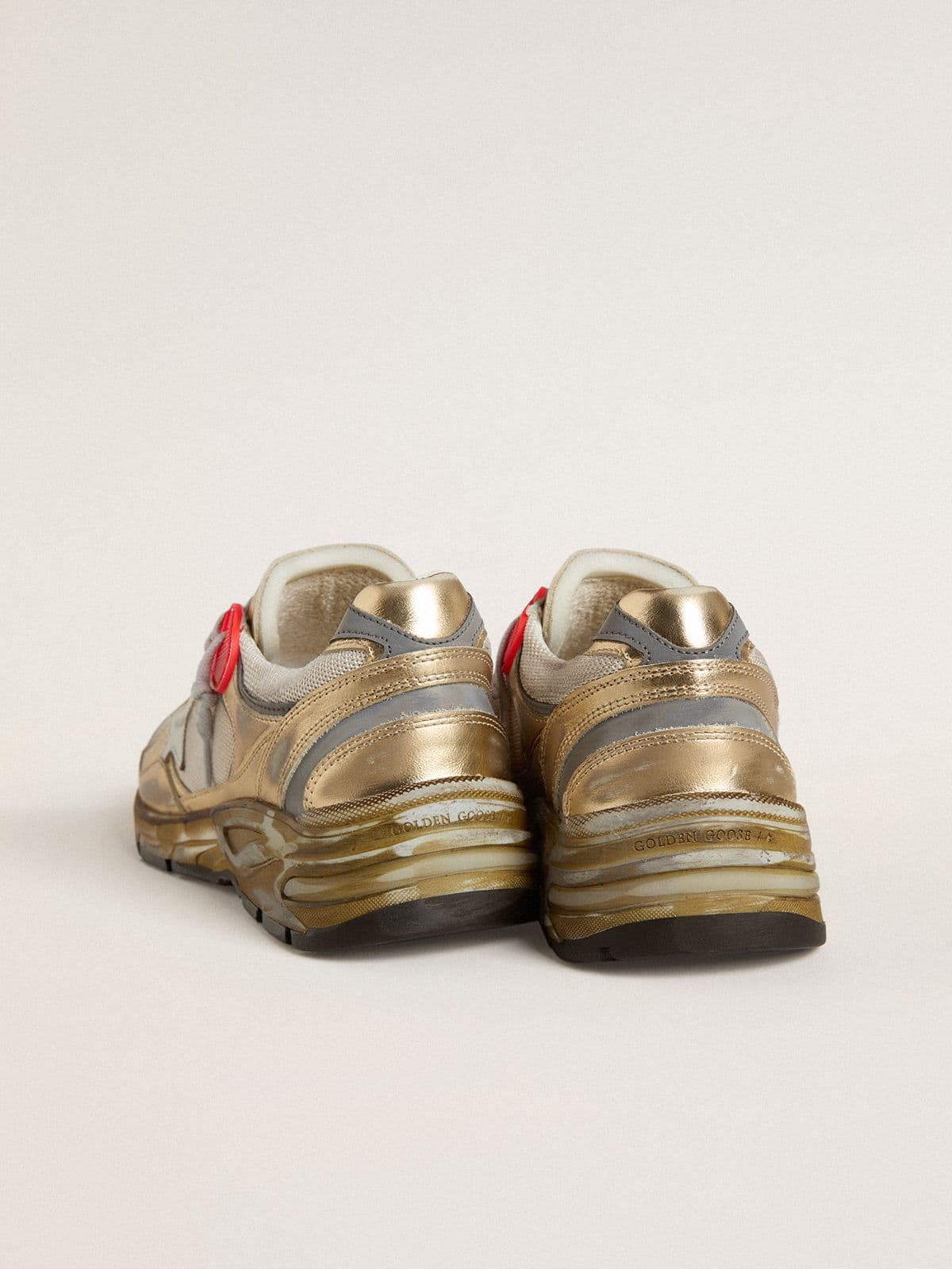 Golden Goose Women’s Dad-Star In Mesh And Gold Foiled Leather With White Leather Star - Sneaker Türkiye