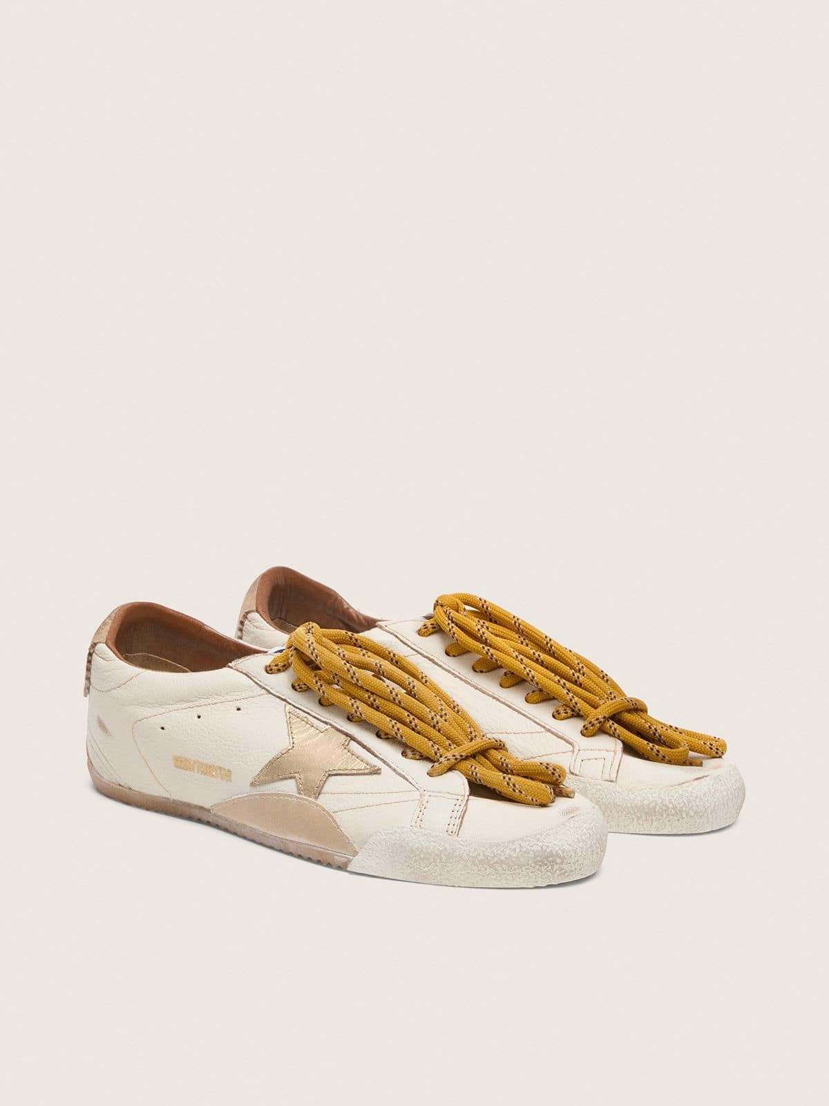 Golden Goose Women’s True-Star In White Nappa Leather With Gold Star And Beige Suede Heel Tab - Sneaker Türkiye