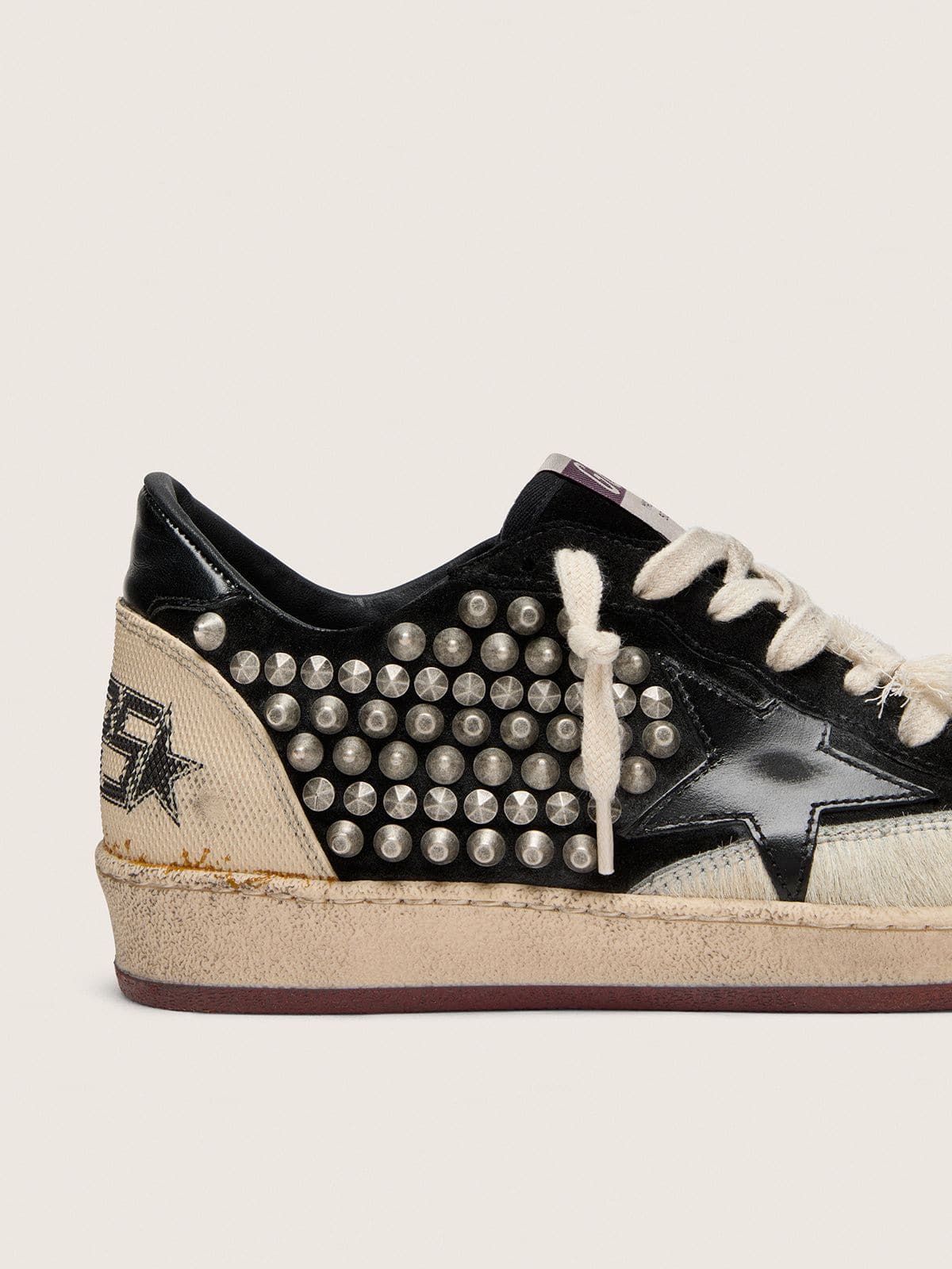 Golden Goose Women’s Ball Star LAB In Black Suede With Studs And Glossy Black Leather Star - Sneaker Türkiye