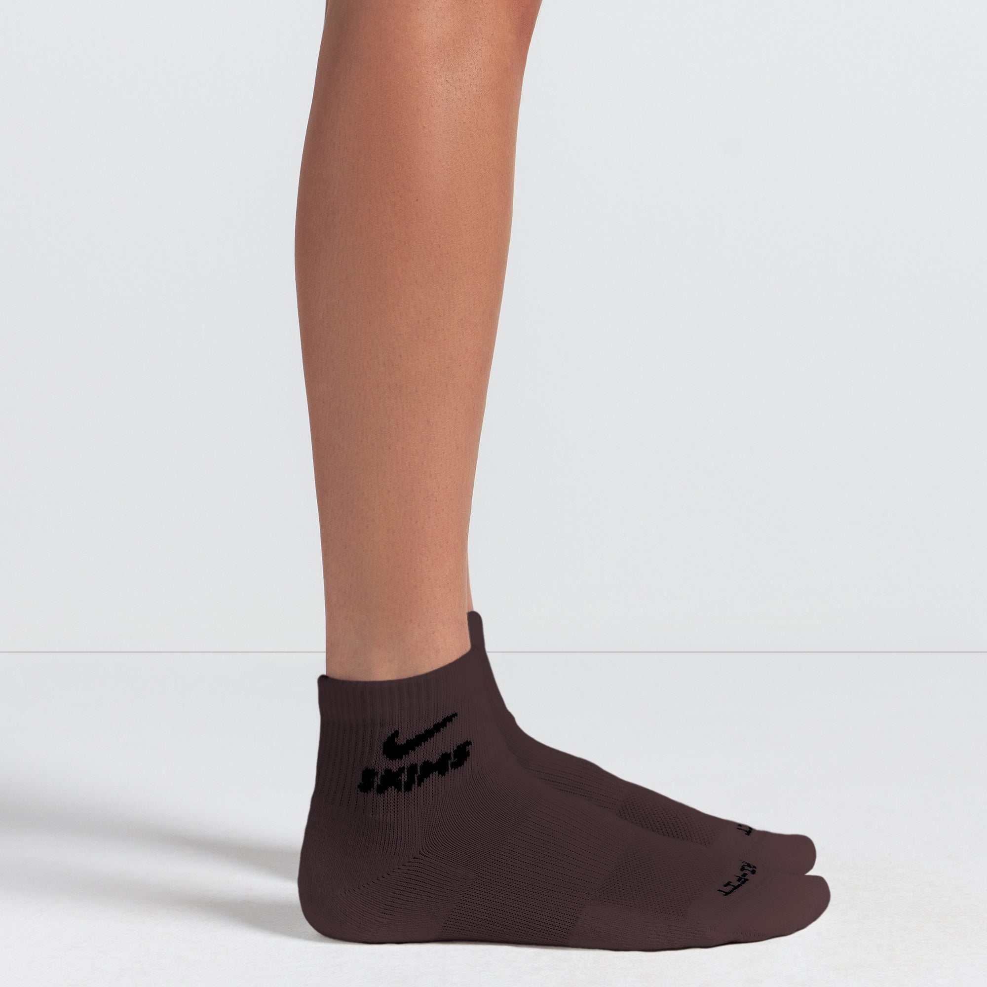 NikeSKIMS ACCESSORIES DRI-FIT QUARTER CREW SOCK 3-PACK | DARK SEPIA MULTI - Sneaker Türkiye