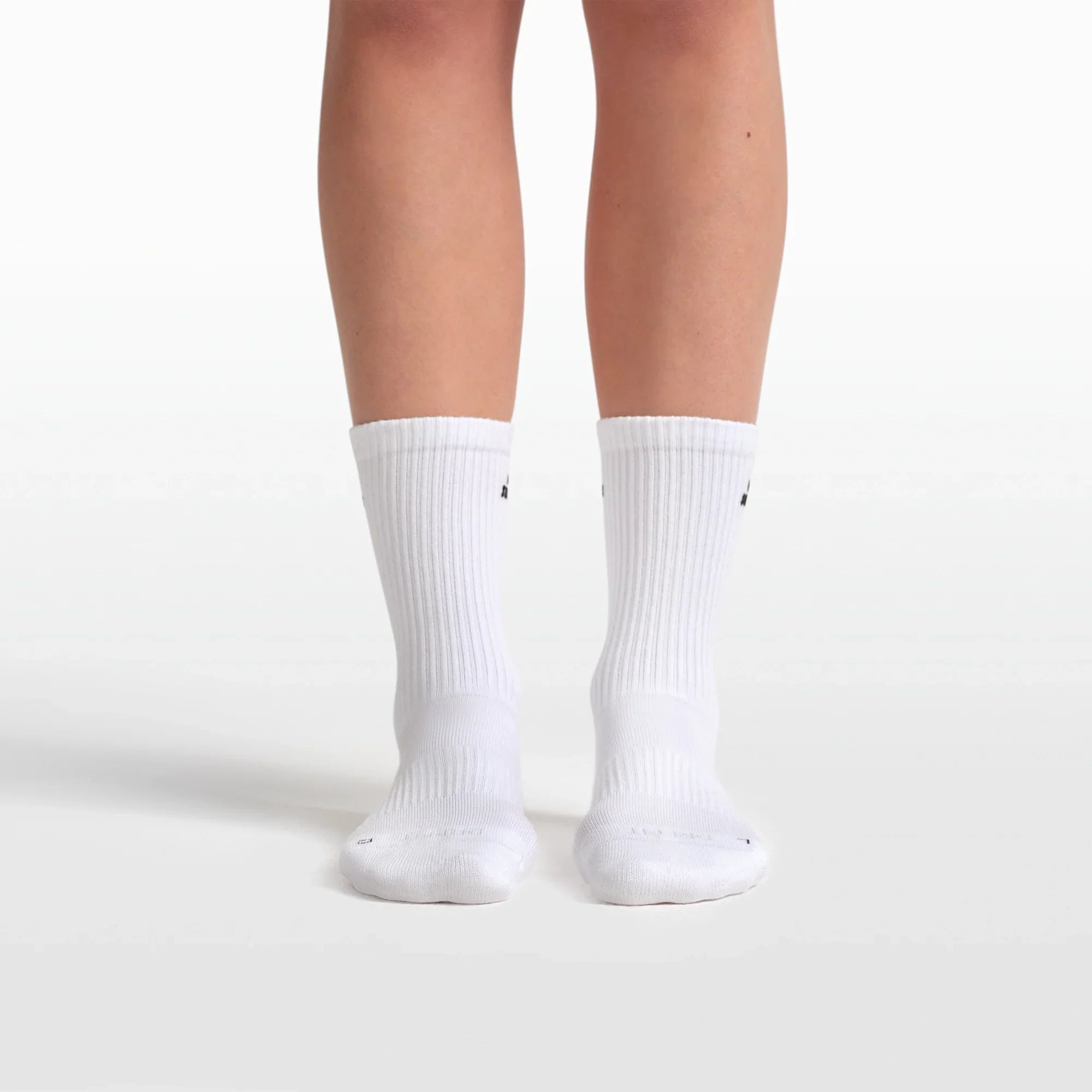 NikeSKIMS ACCESSORIES DRI-FIT PILATES GRIP CREW SOCK | SNOW - Sneaker Türkiye