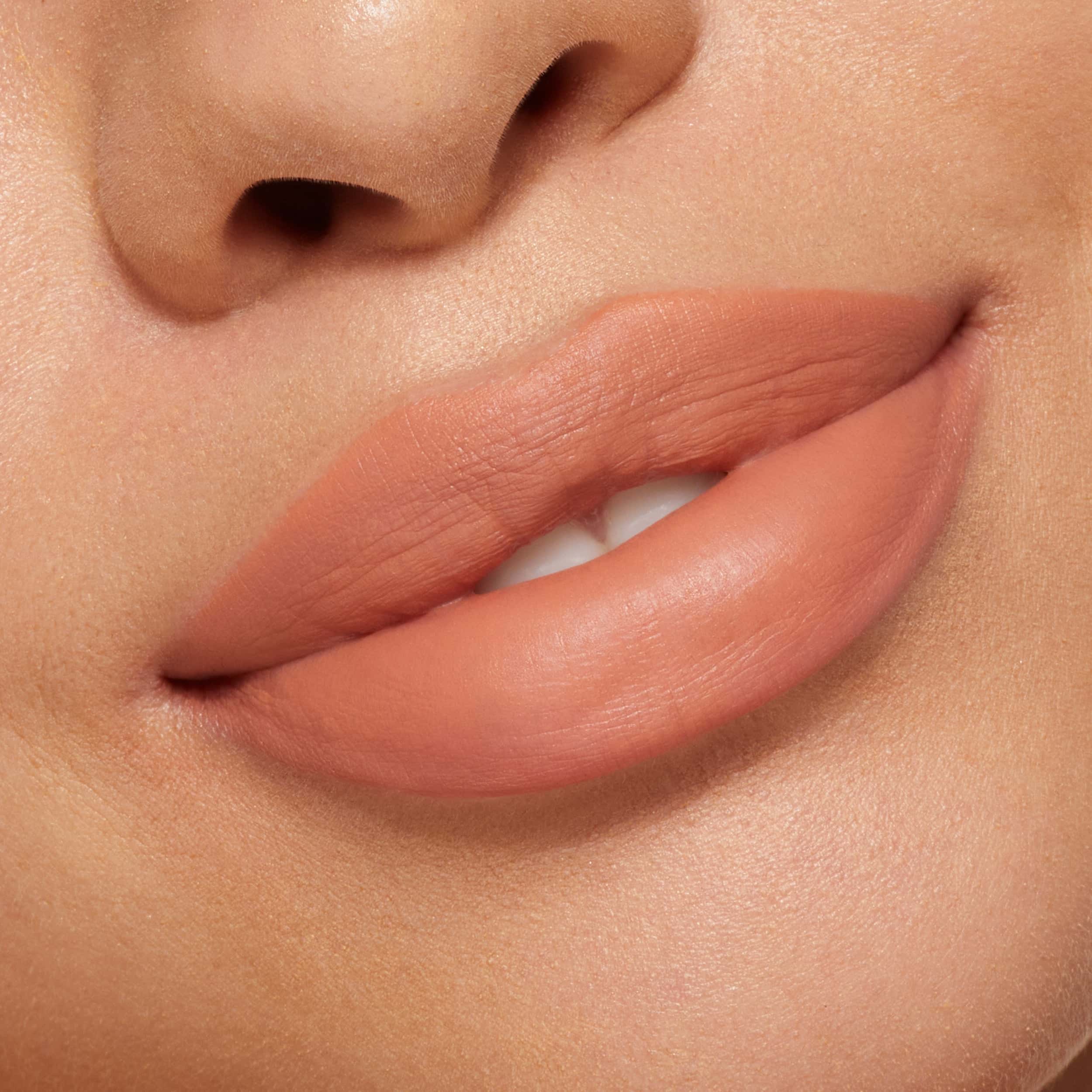 Kylie Matte Lipstick - Sneaker Türkiye