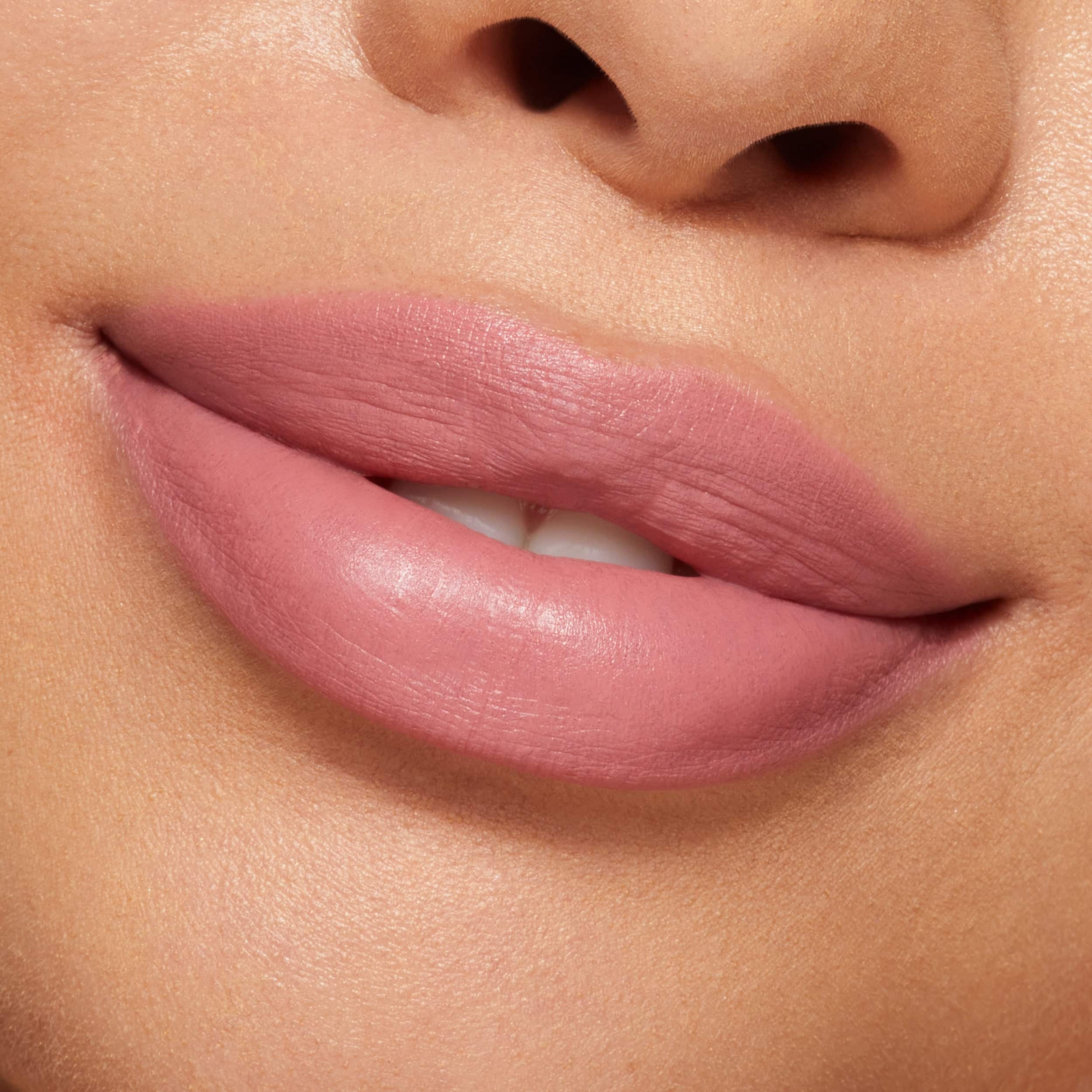 Kylie Matte Lipstick - Sneaker Türkiye