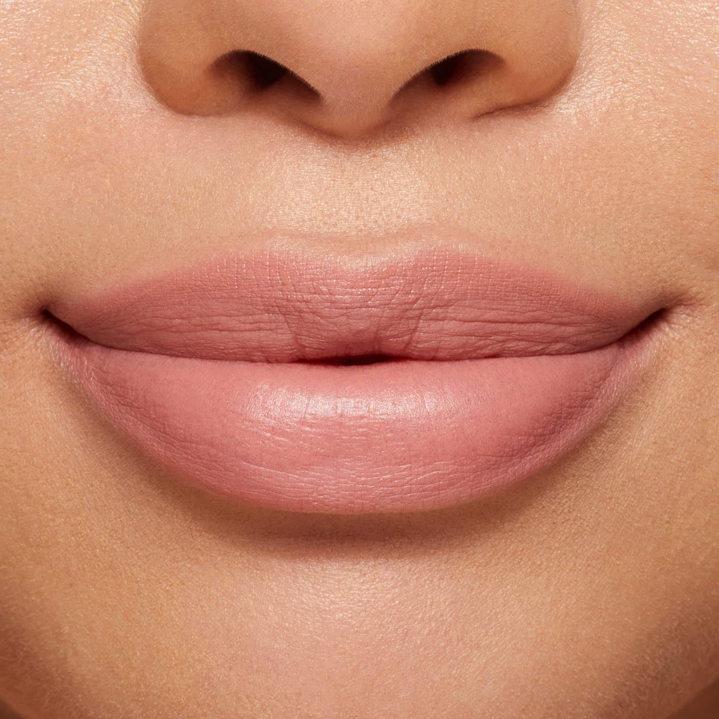 Kylie Matte Lipstick - Sneaker Türkiye