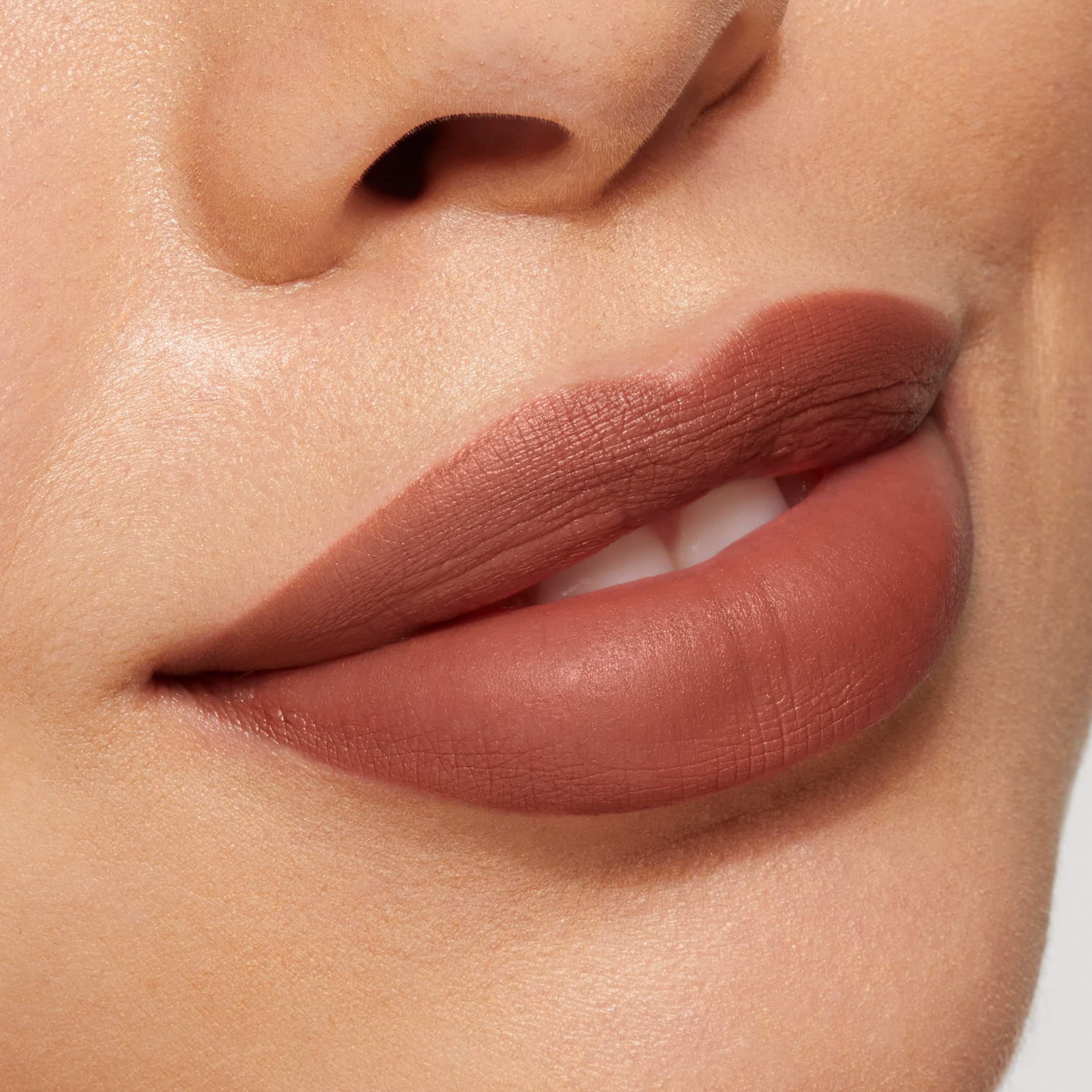 Kylie Matte Lipstick - Sneaker Türkiye