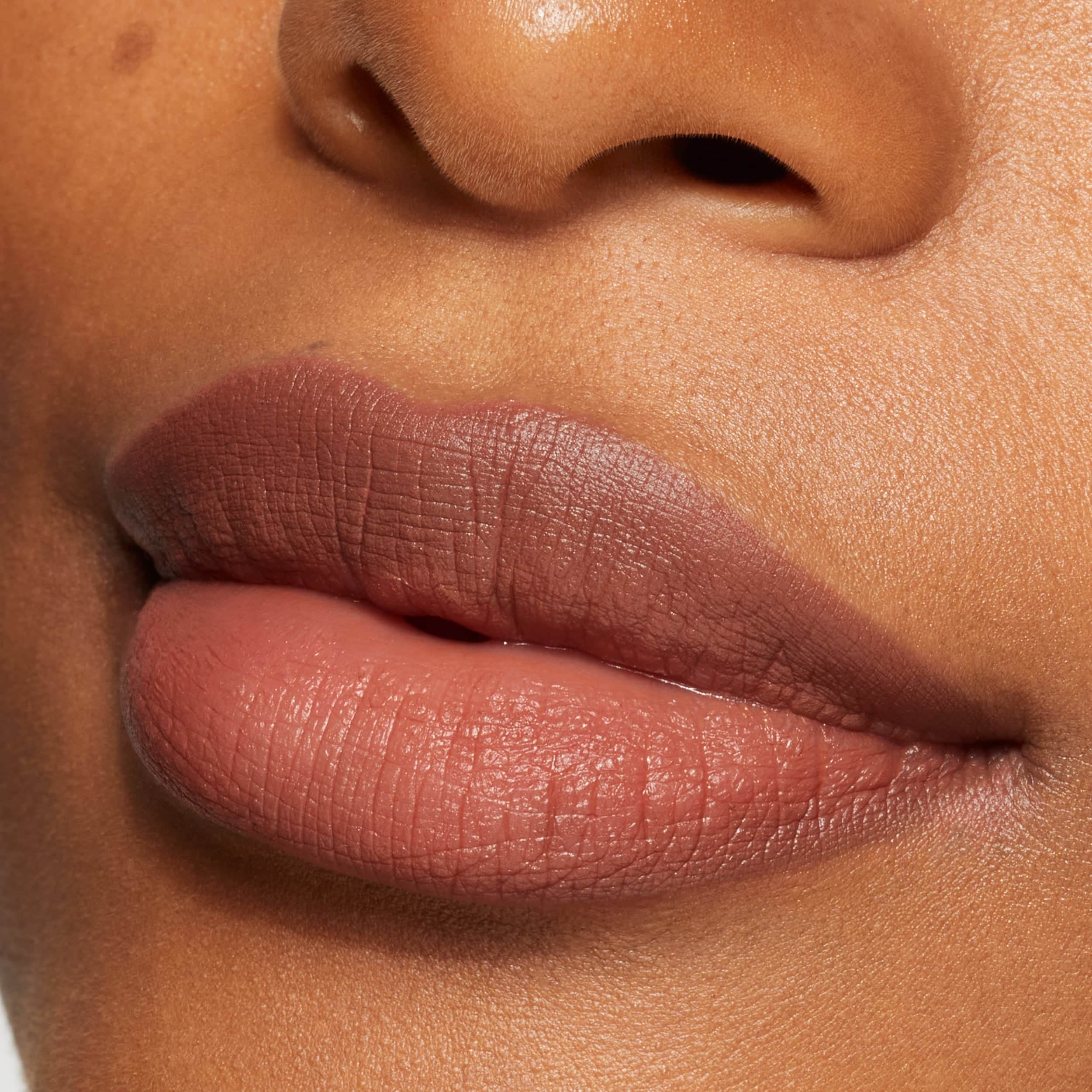 Kylie Matte Lipstick - Sneaker Türkiye