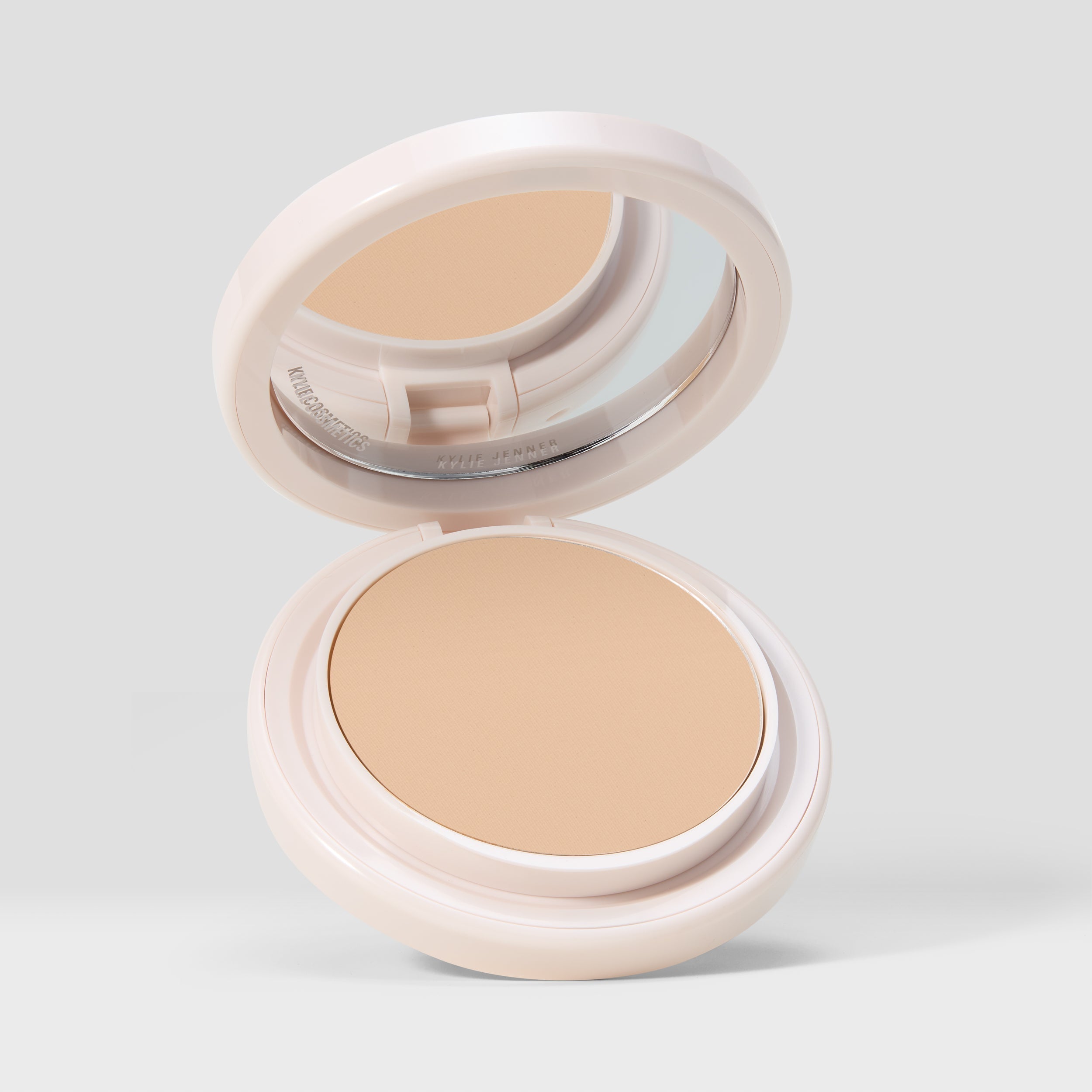 Kylie Natural Blur Powder Foundation - Sneaker Türkiye