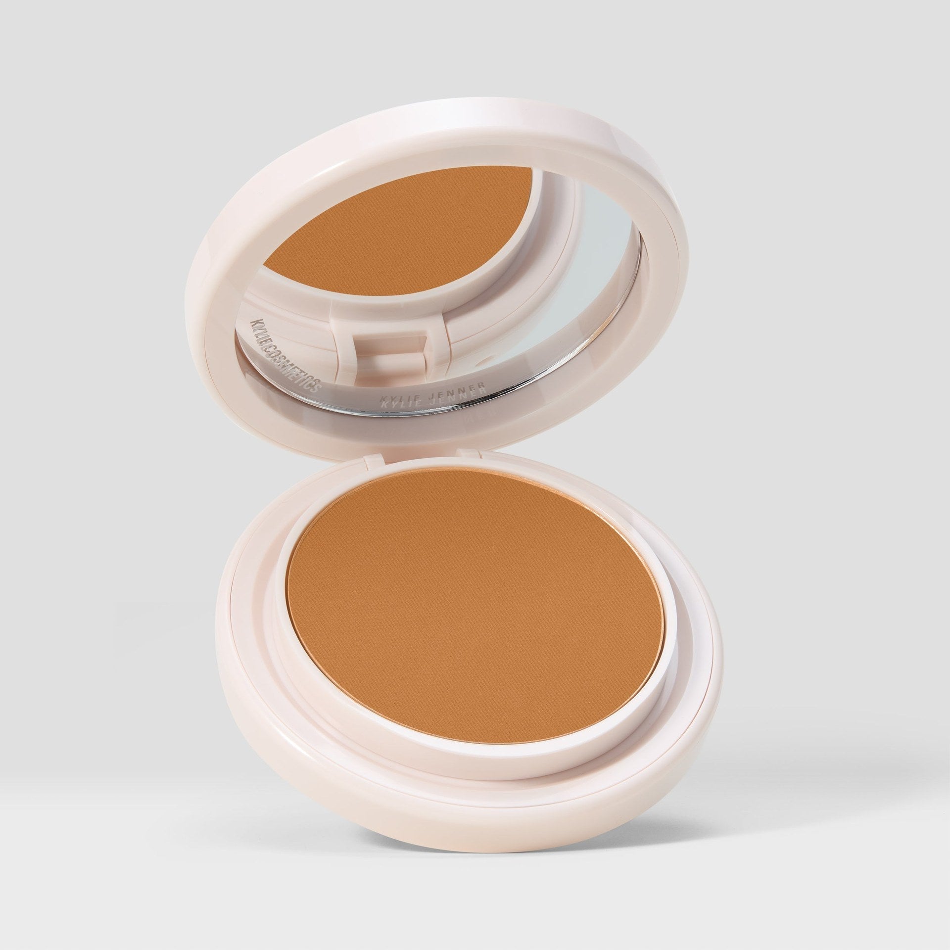 Kylie Natural Blur Powder Foundation - Sneaker Türkiye