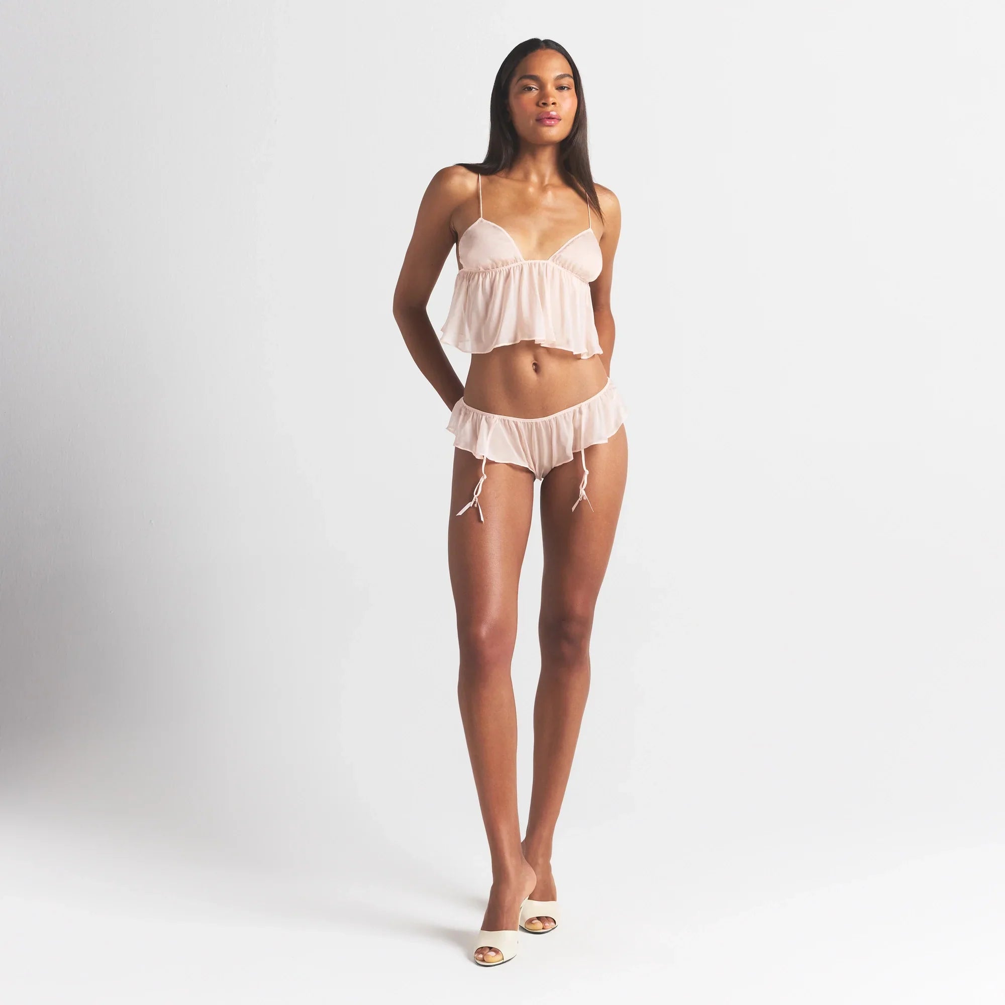 SKIMS ROMANCE BABYDOLL TOP AND GARTER HIPSTER SET | PRIMROSE - Sneaker Türkiye