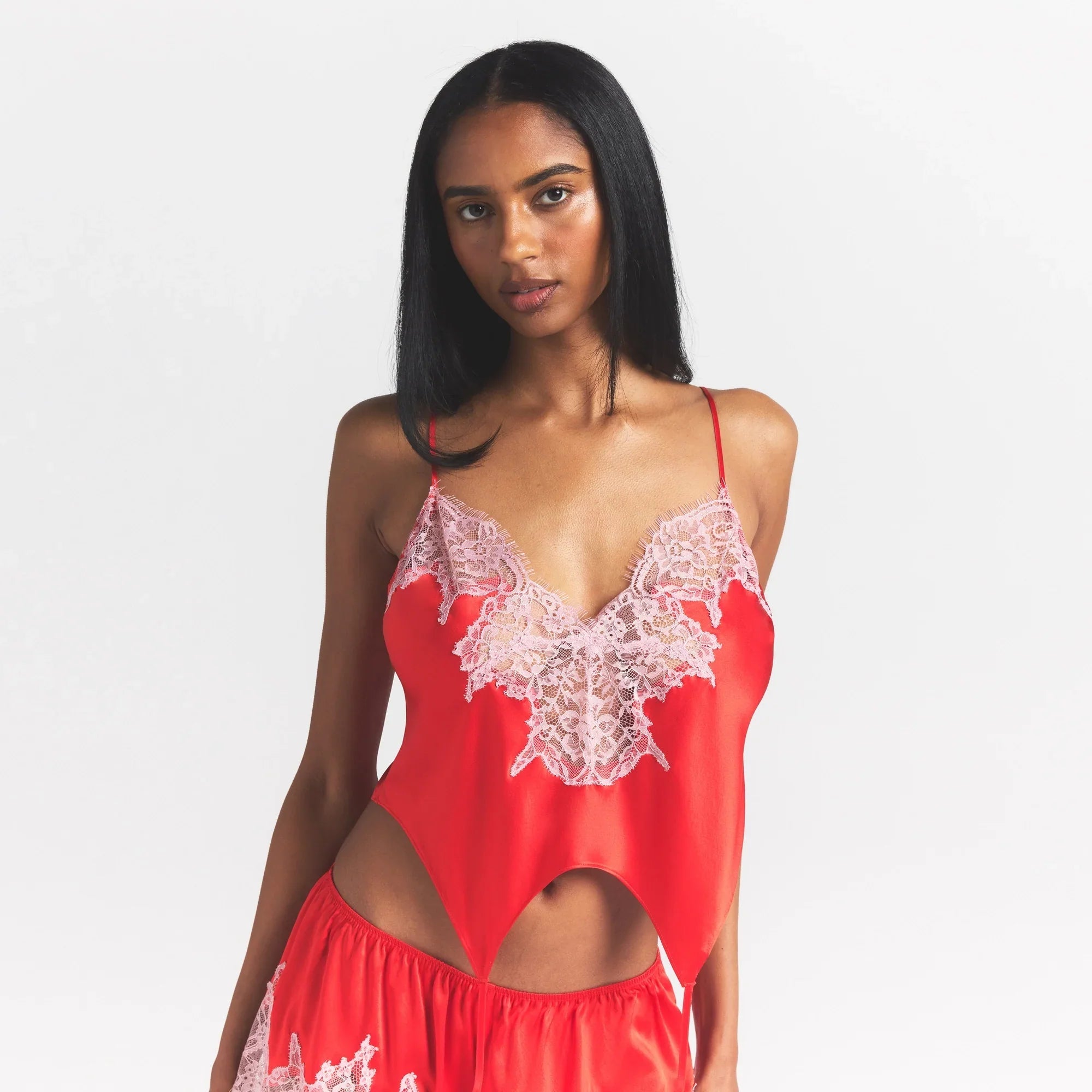 SKIMS SILK LACE GARTER CAMI AND SHORT SET | RUBY CONTRAST - Sneaker Türkiye