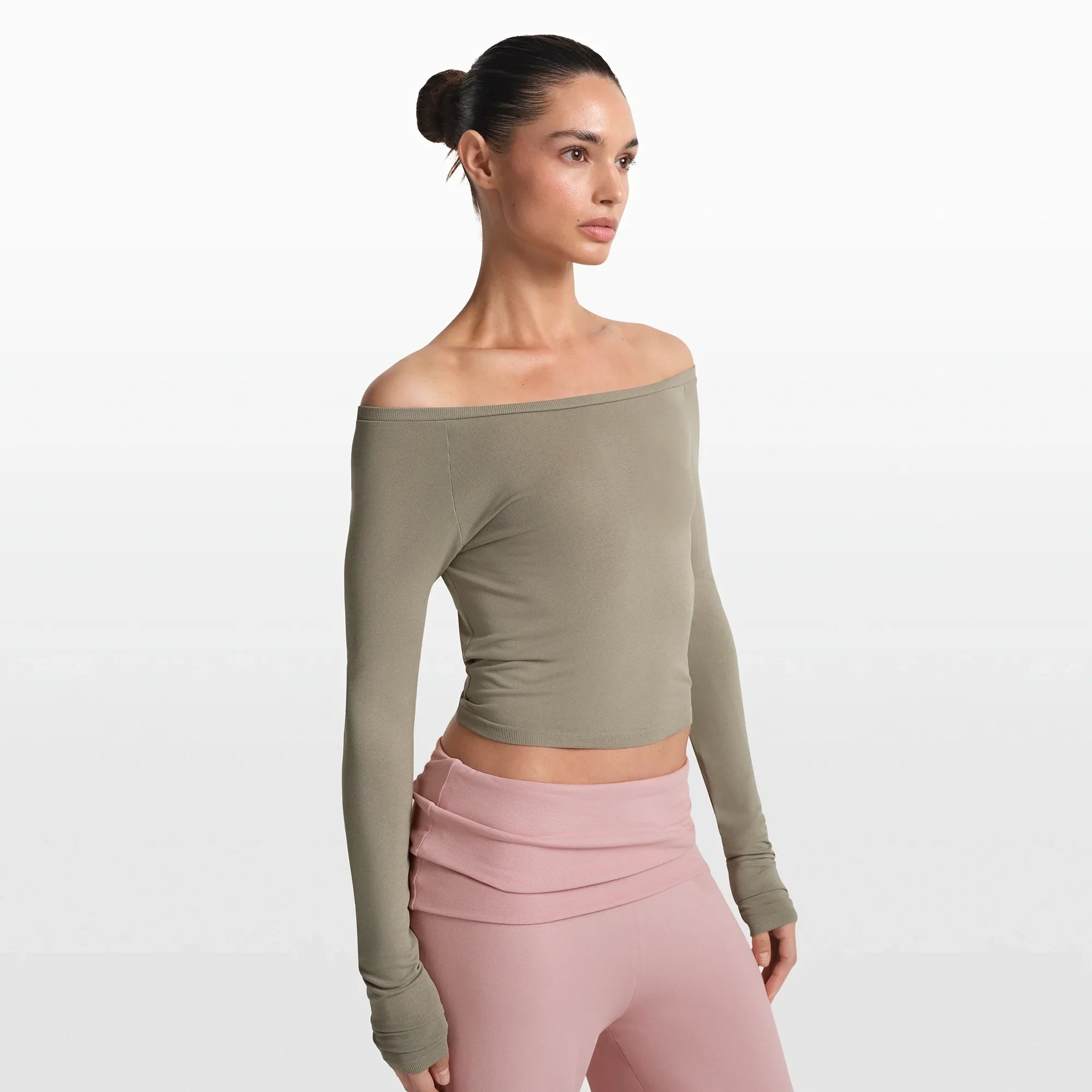 NikeSKIMS STRETCH KNIT LONG SLEEVE BOATNECK TOP | DUNE - Sneaker Türkiye